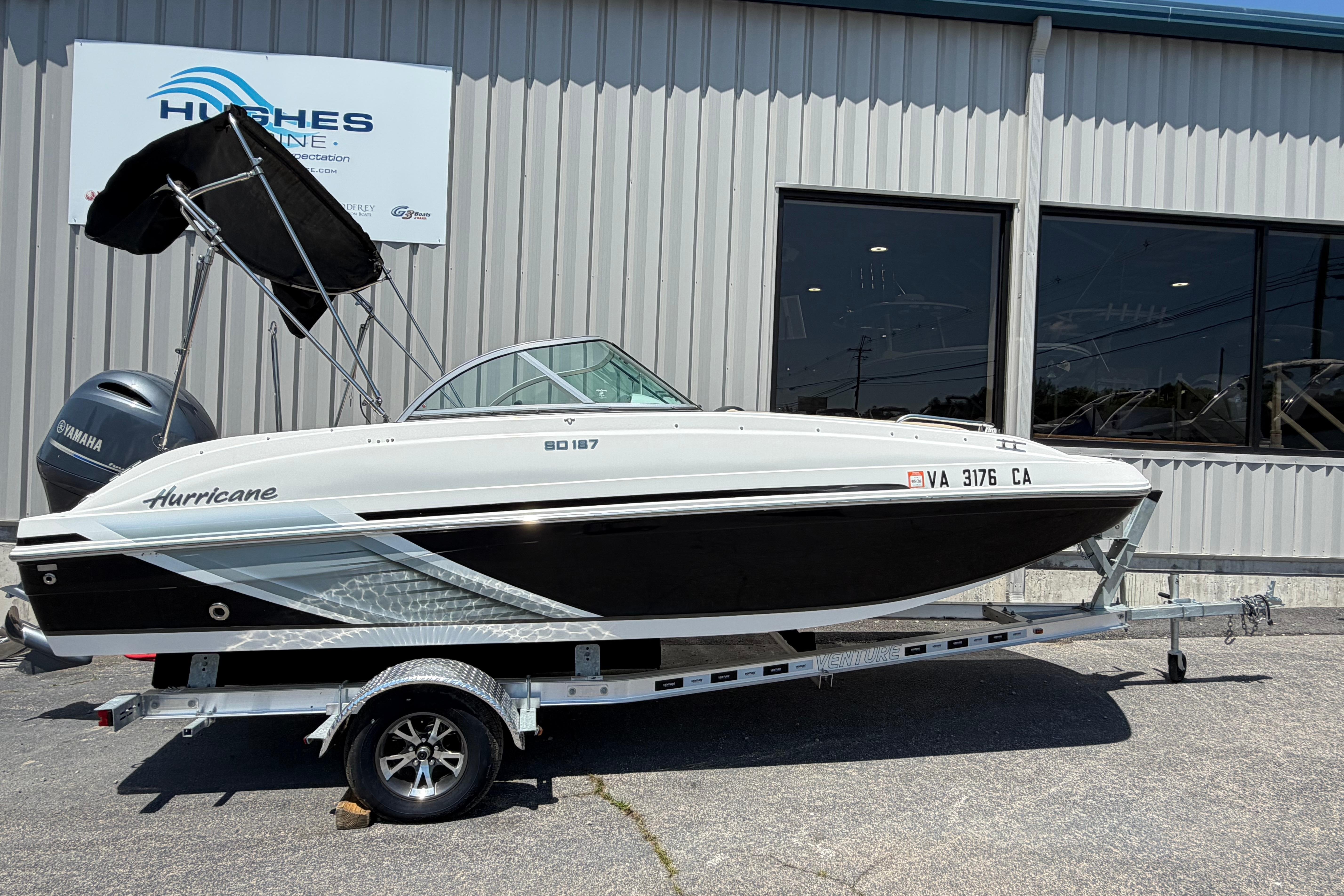 2016 Hurricane SunDeck 187 OB