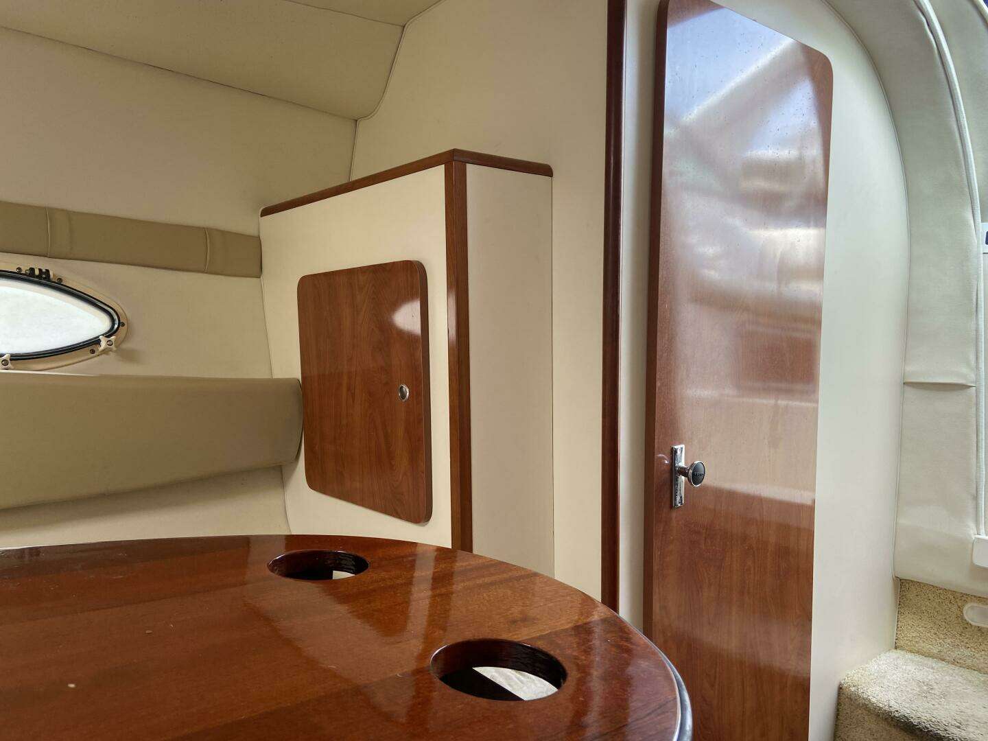 2006 Larson 274 Cabrio - Image 14