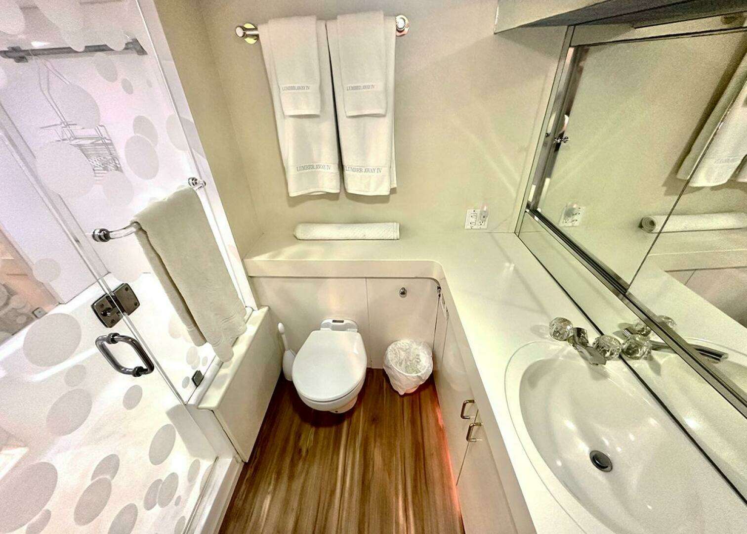 1994 Hatteras Cockpit Motoryacht - Image 2