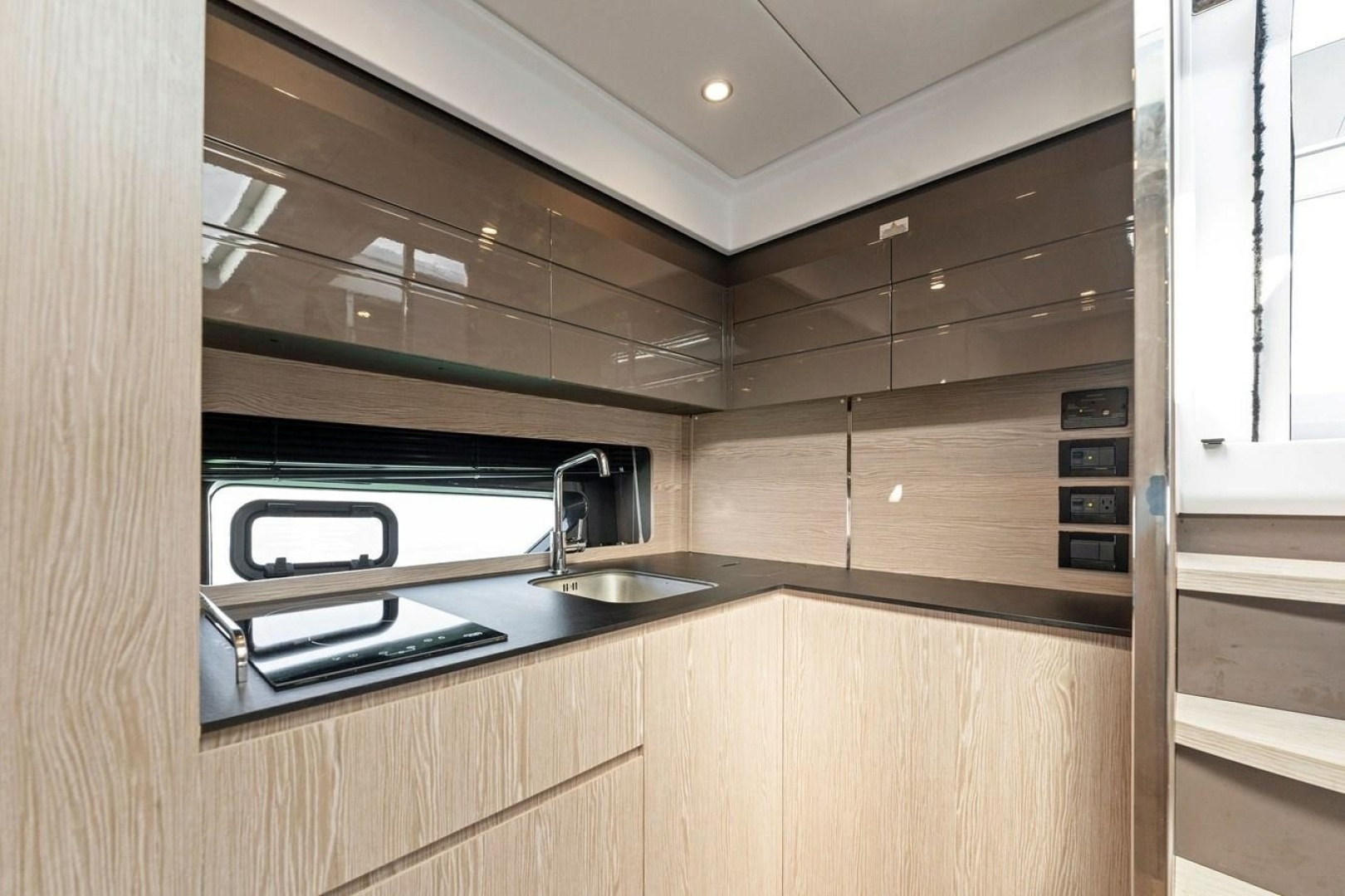 2021 Azimut Atlantis - Image 27