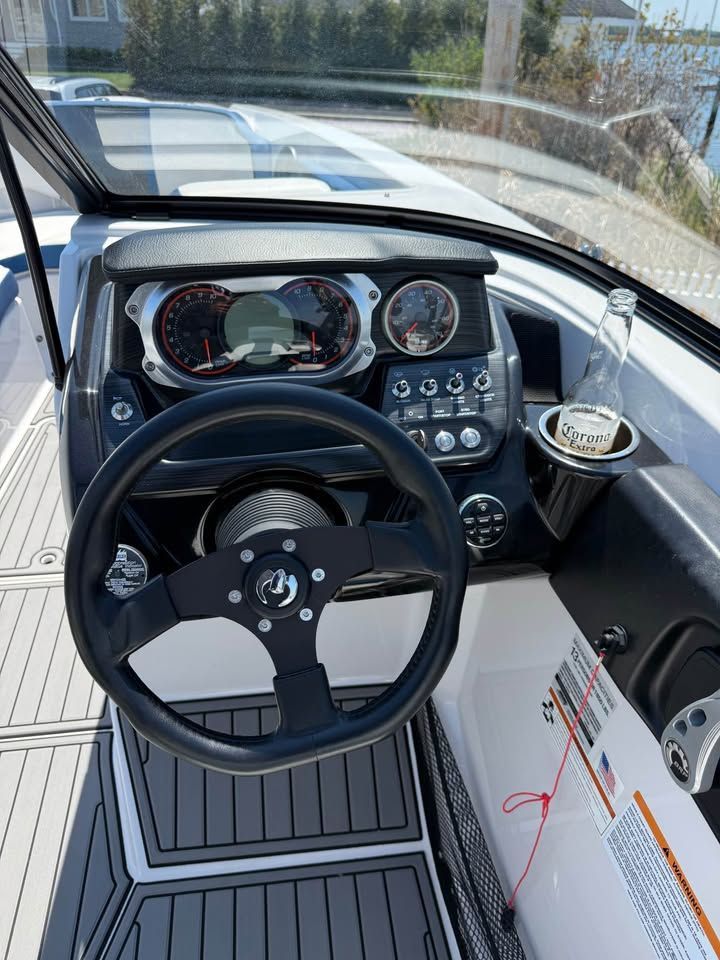 2019 Scarab 255 ID - 7