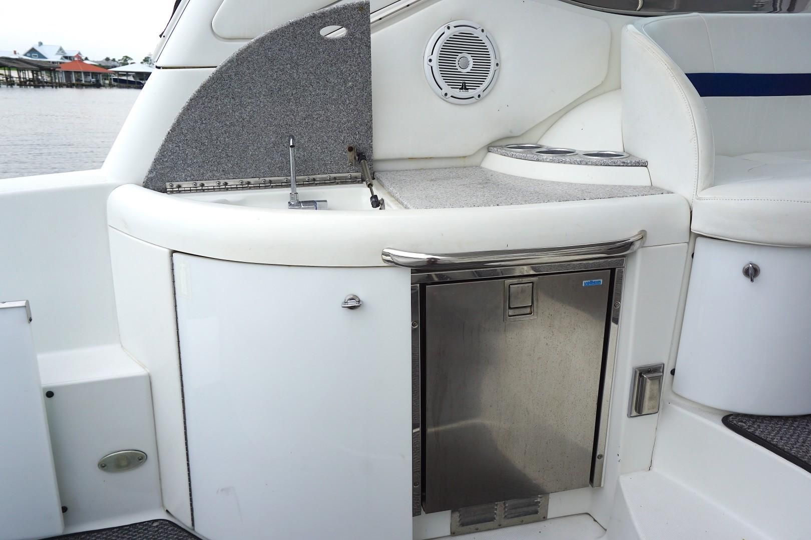 2005 Formula 37 Performance Cruiser - 46