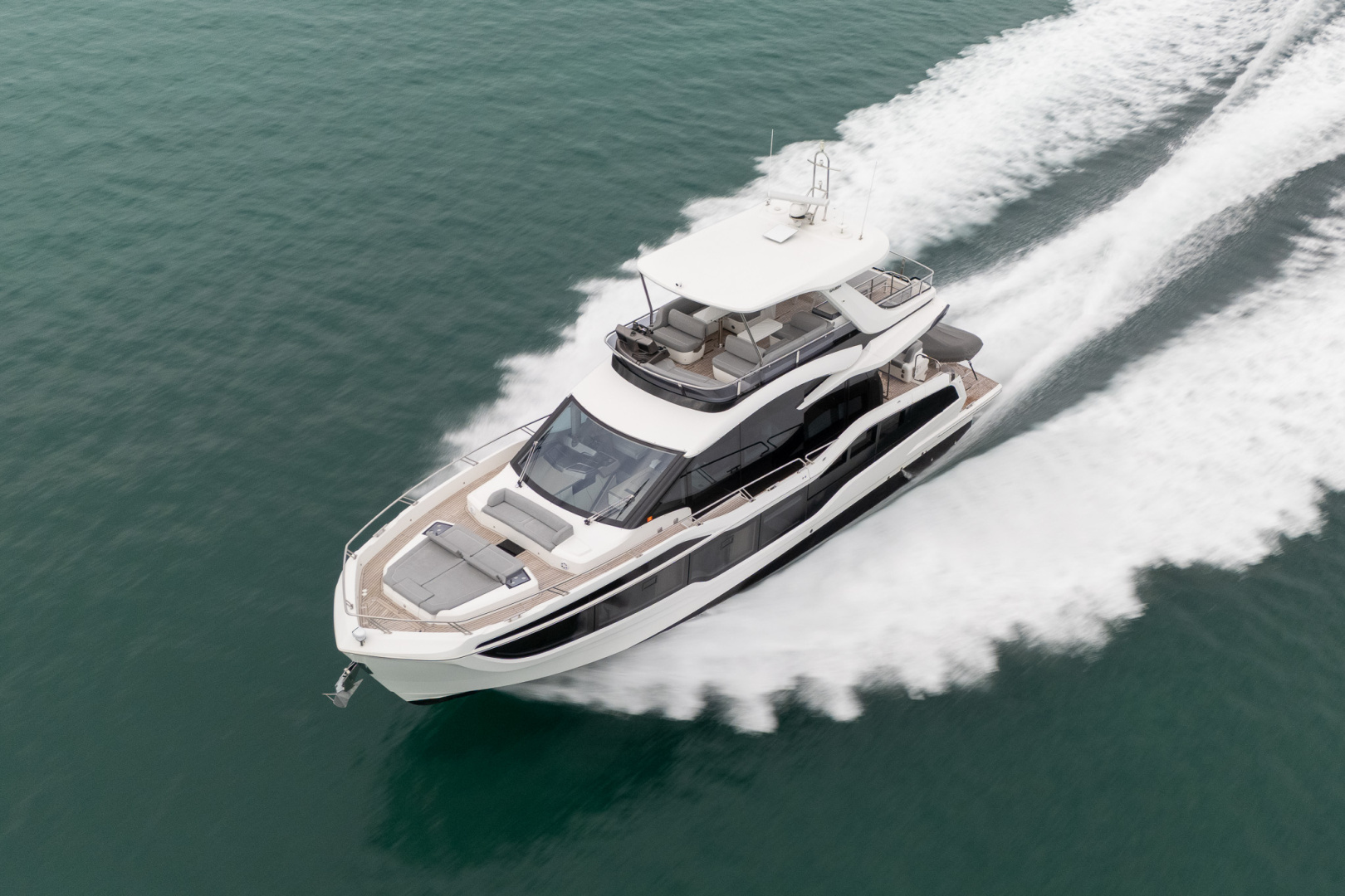 2025 Galeon 560 FLY - Image 9