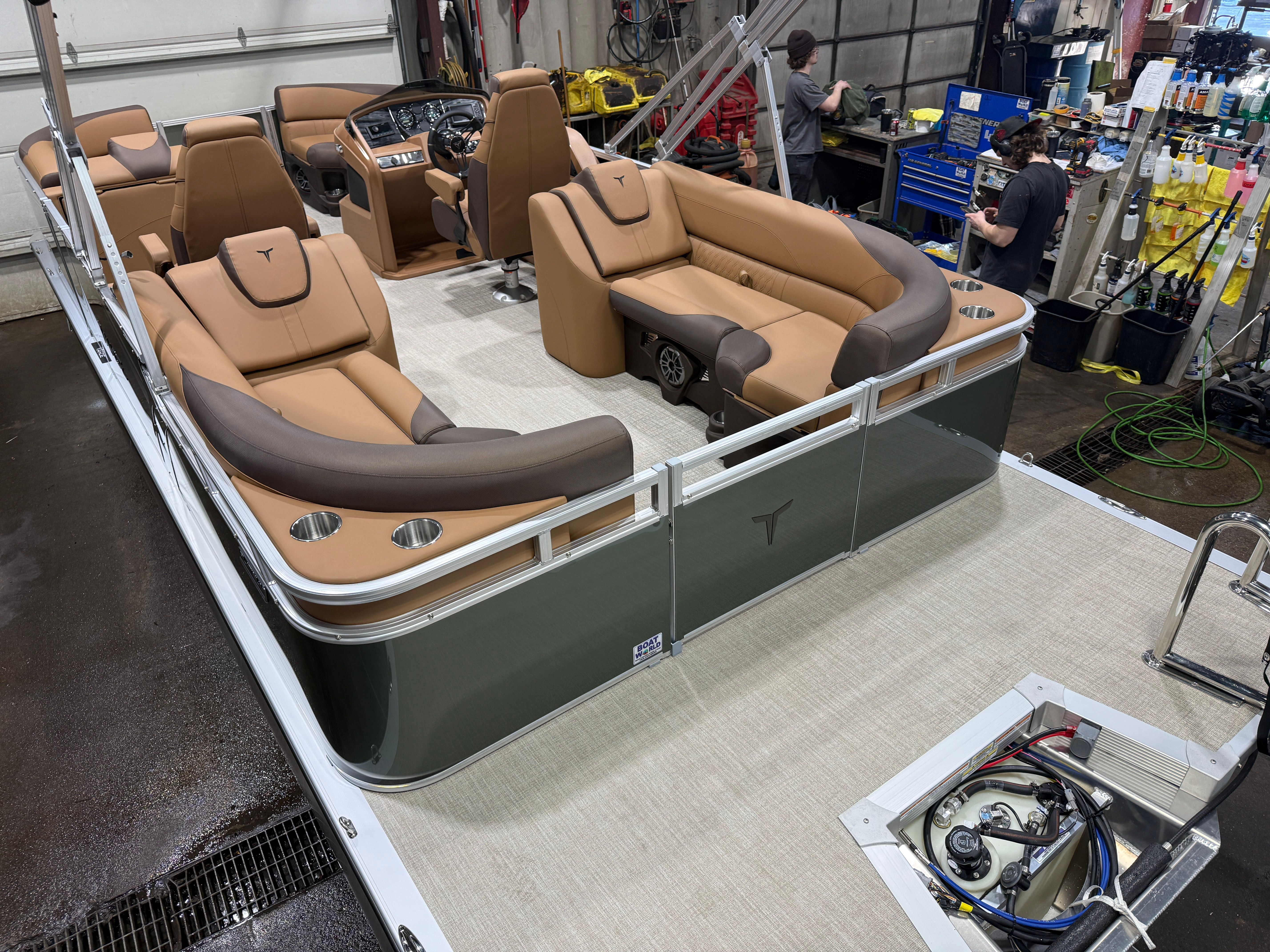 2026 Tahoe LTZ 2385 Quad Lounge & Honda 4-Stroke EFI - 48