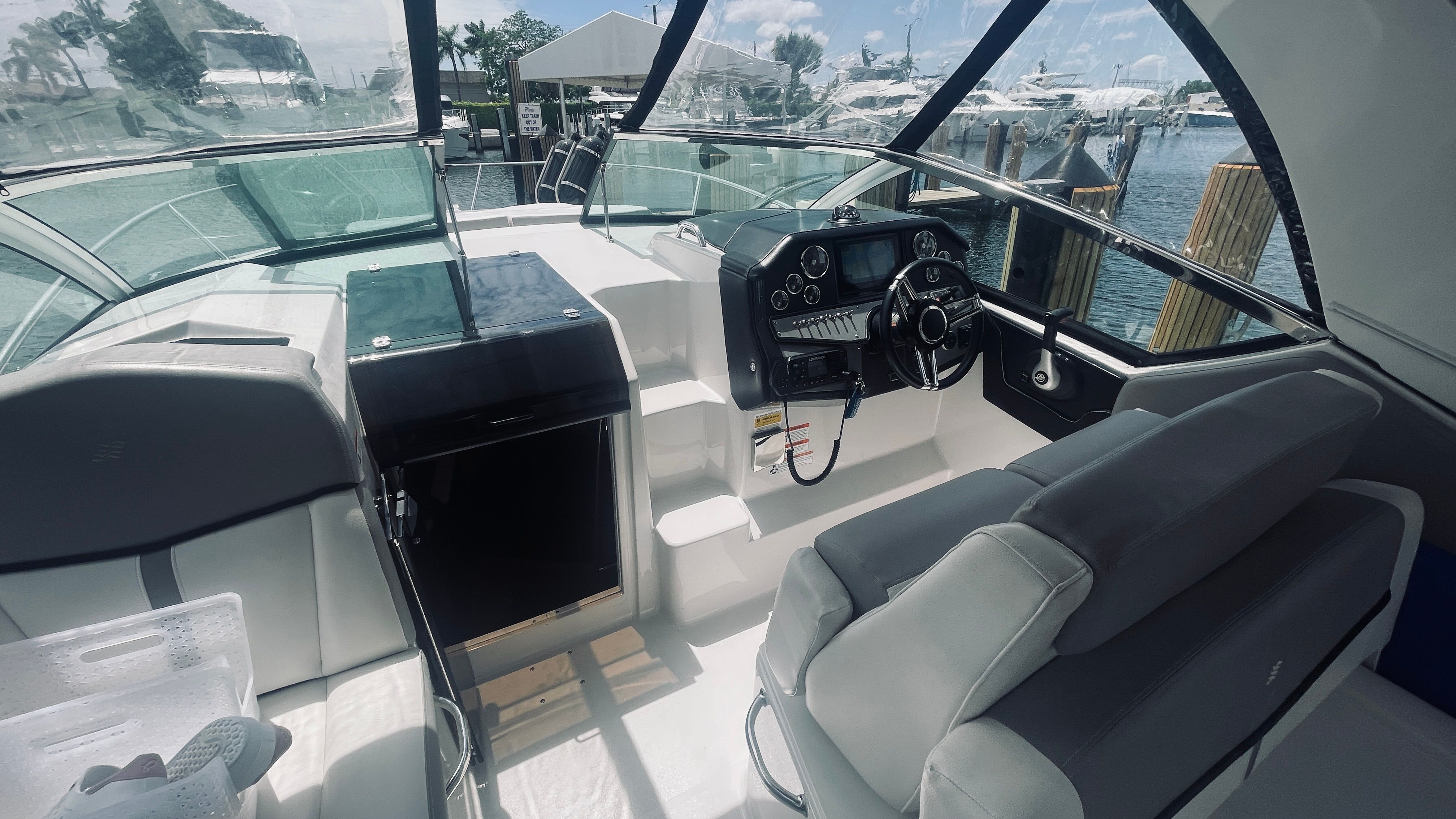 2017 Four Winns V275 - 23