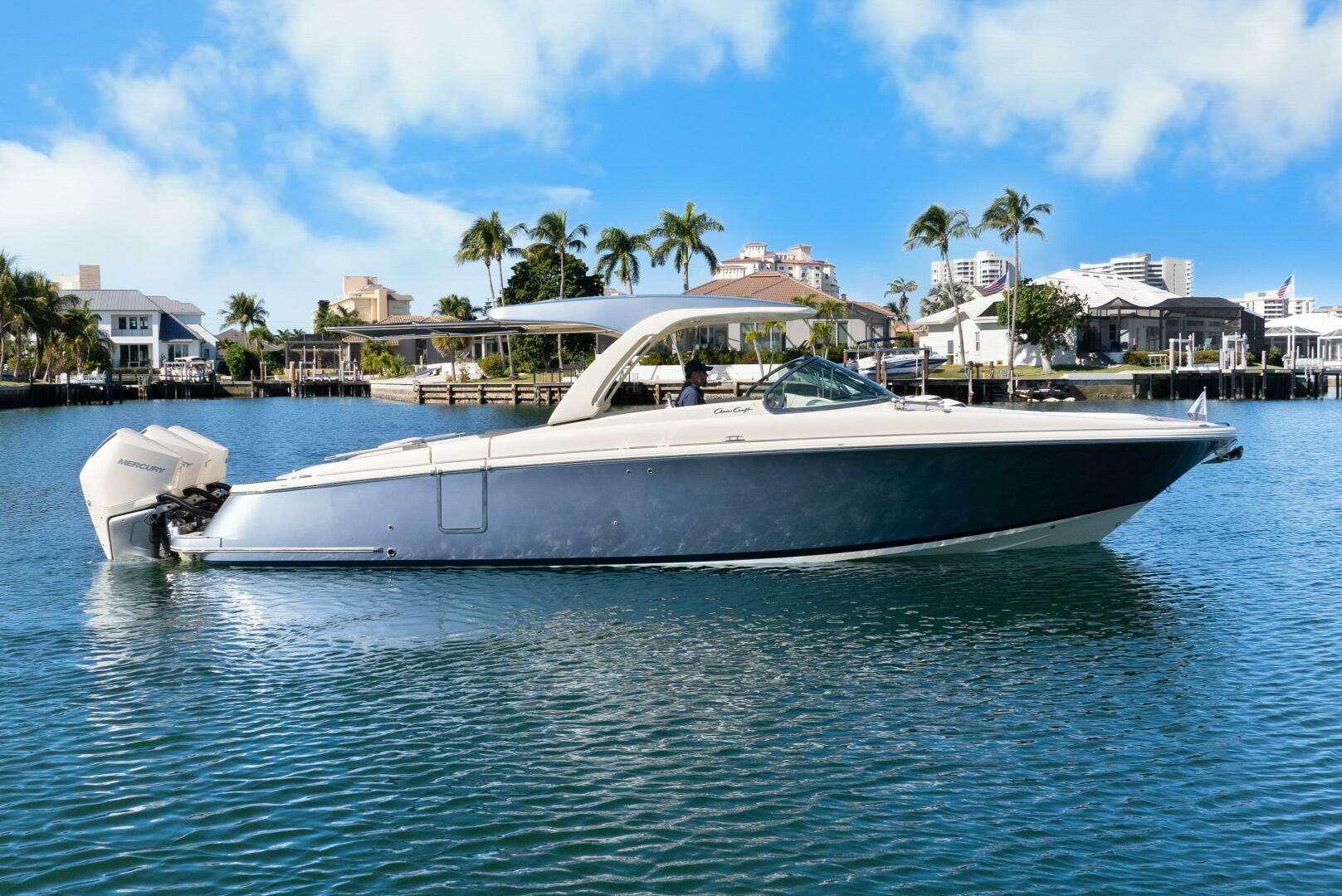 2021 Chris-Craft Launch 35 GT OB - Image 5
