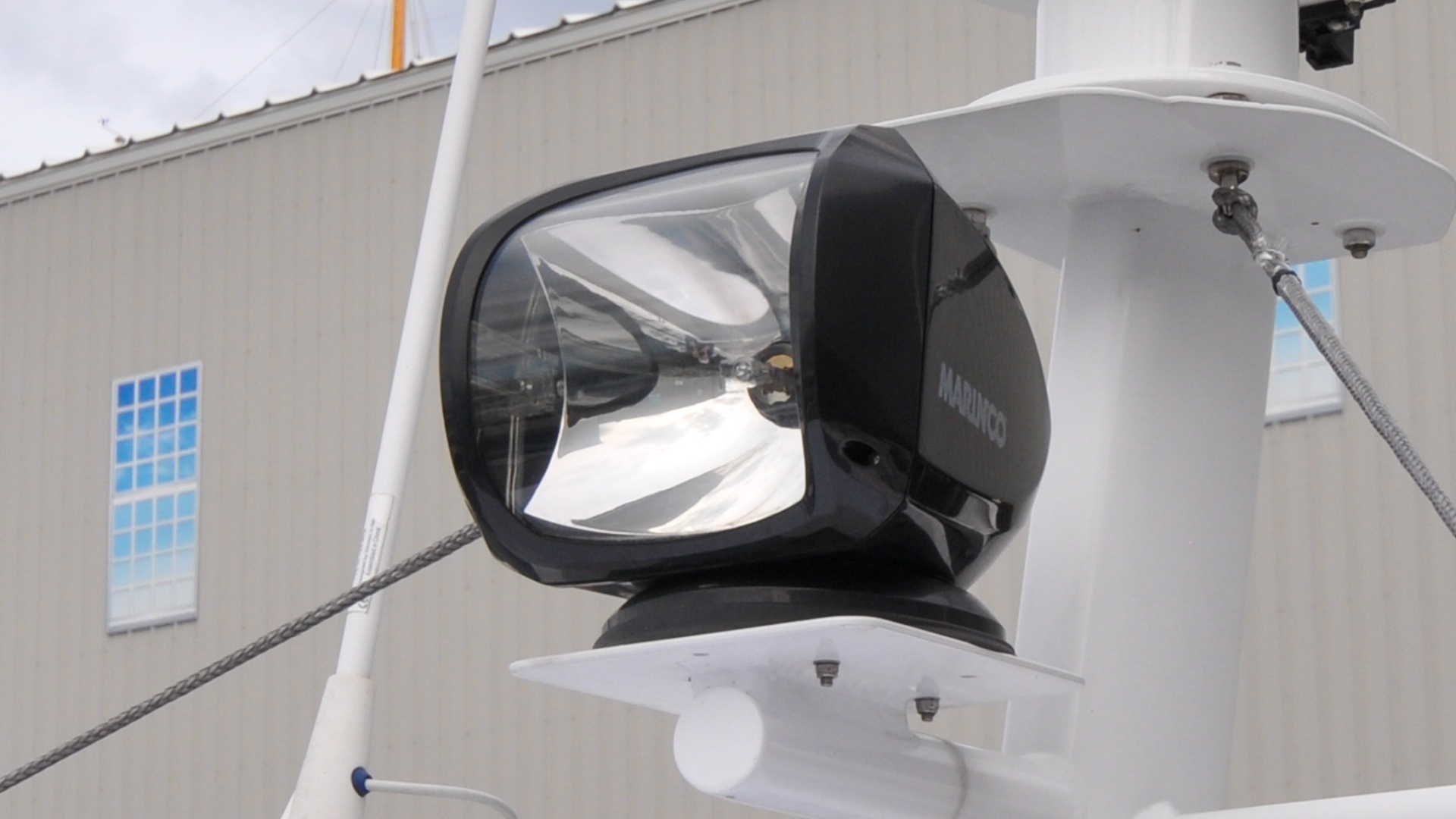 2022 Axopar 37XC - Image 35