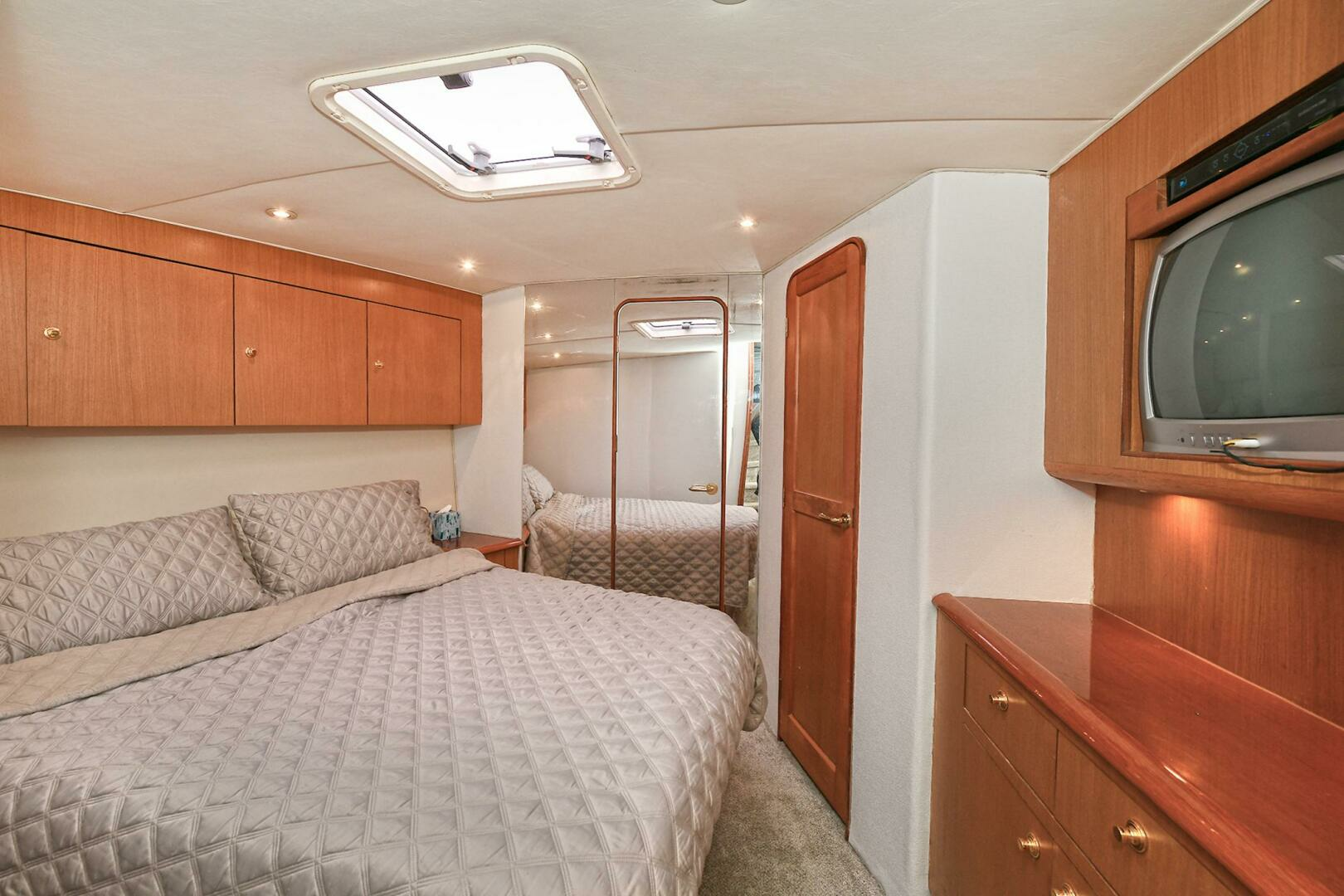 2001 Ocean Yachts 52 Super Sport - Image 41