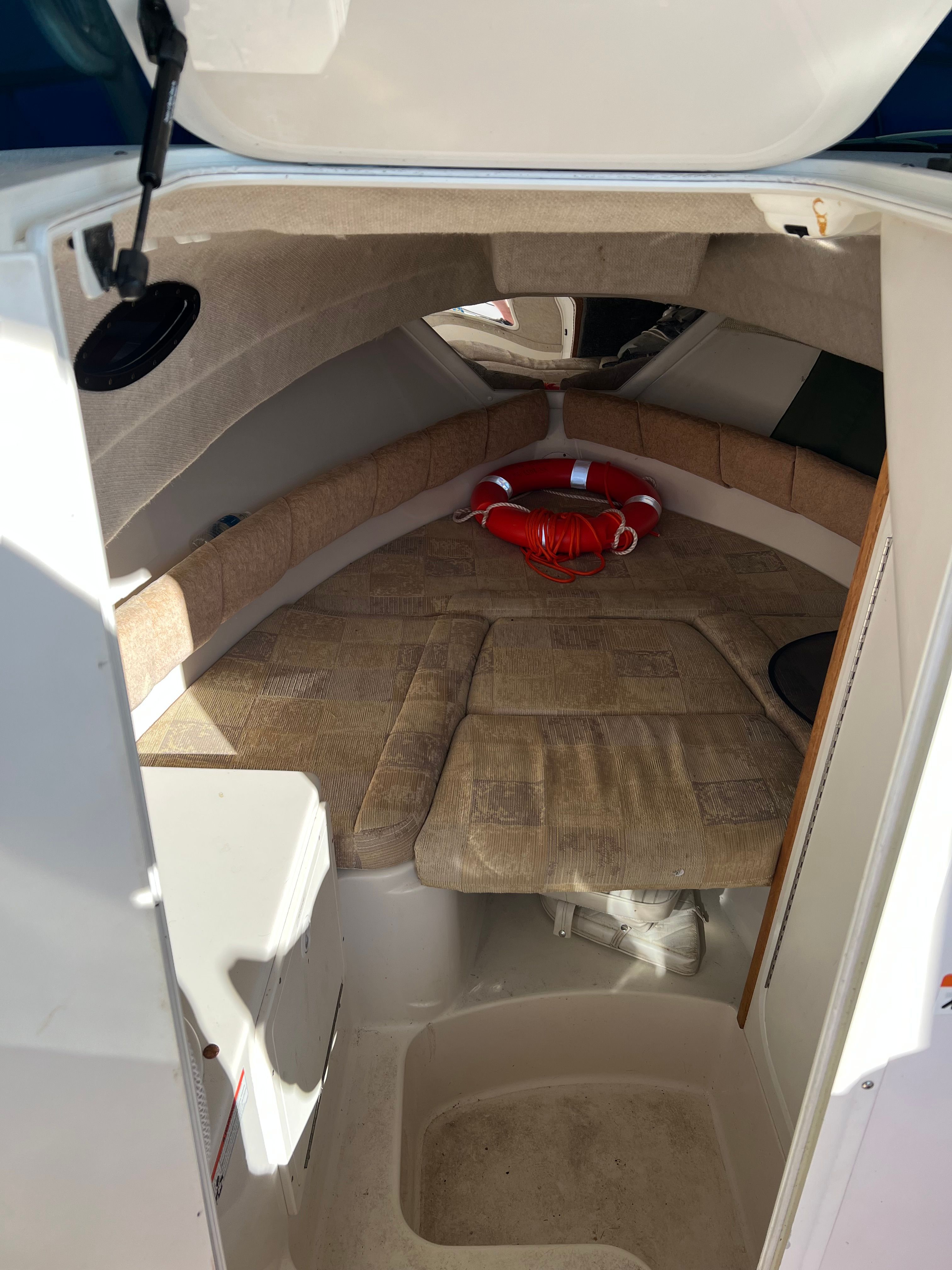 2007 Seaswirl Striper 2601 Walkaround I/O - 10