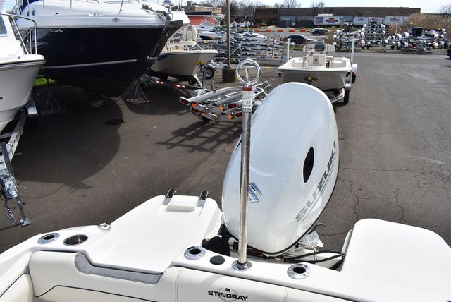 2024 Stingray 182 SC - 25
