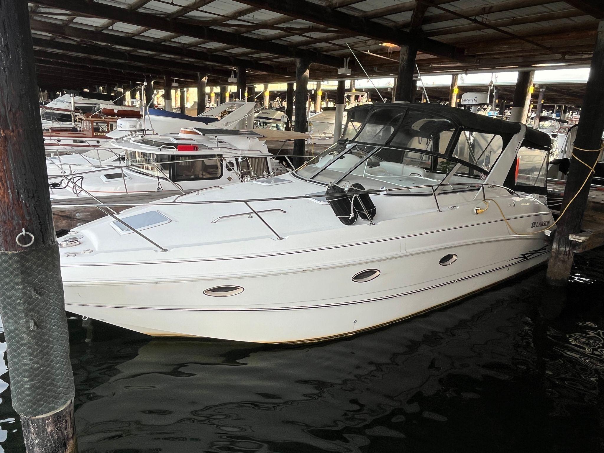 1999 Larson Cabrio 330