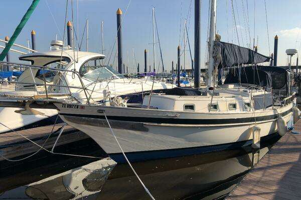 1987 Tayana Mariner 36