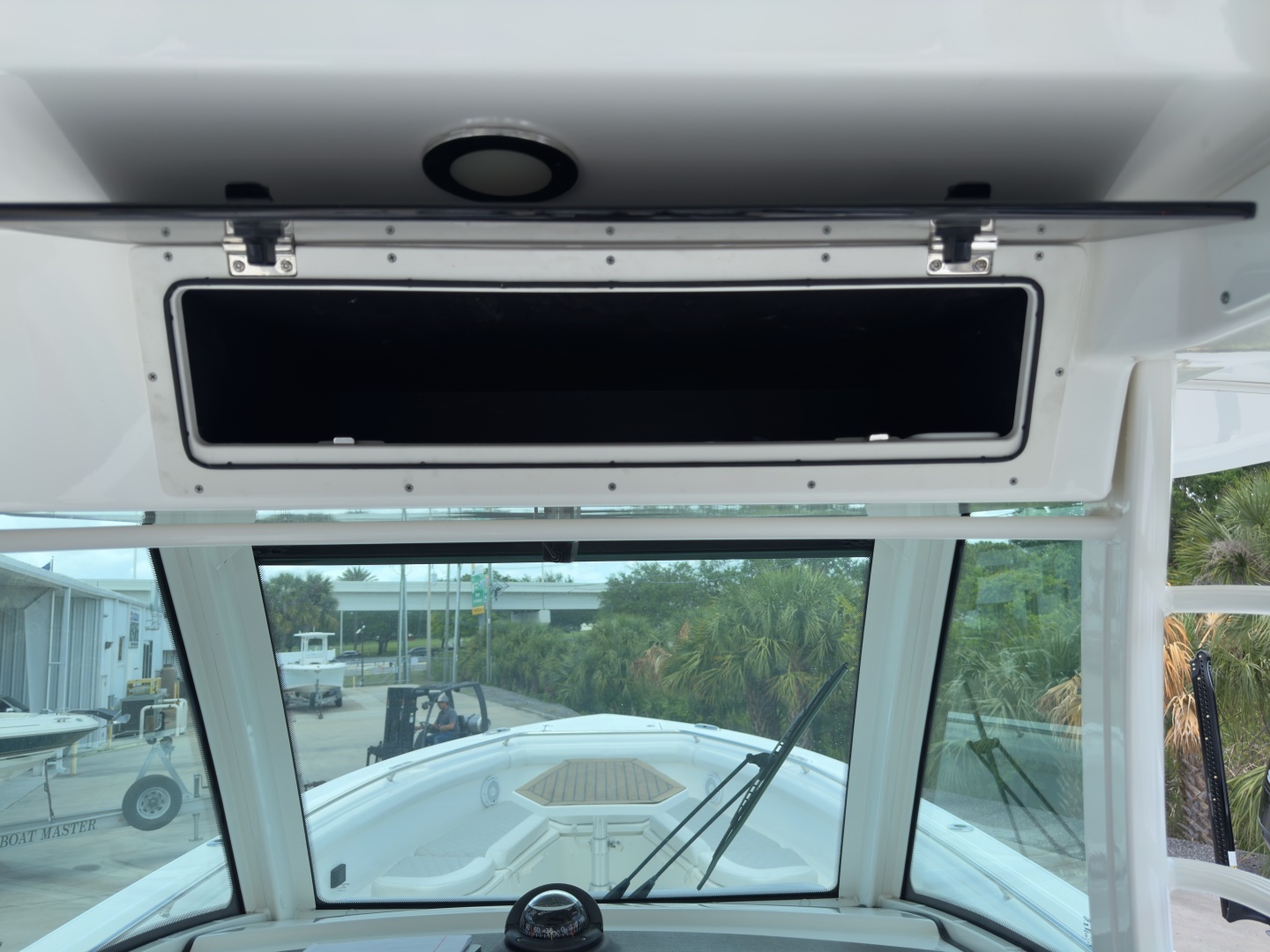 2016 Boston Whaler 350 Outrage - Image 40
