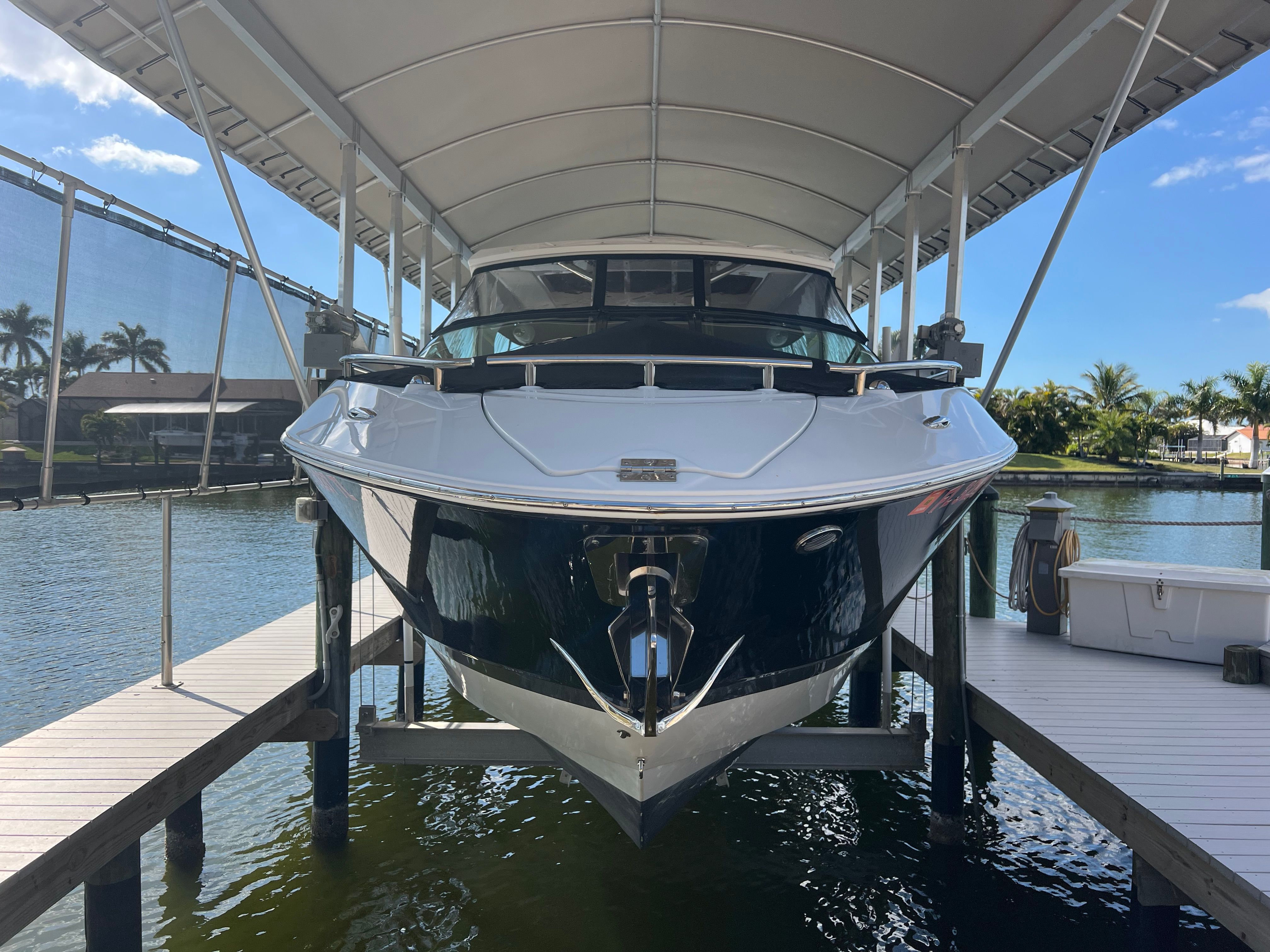 2023 Four Winns H350