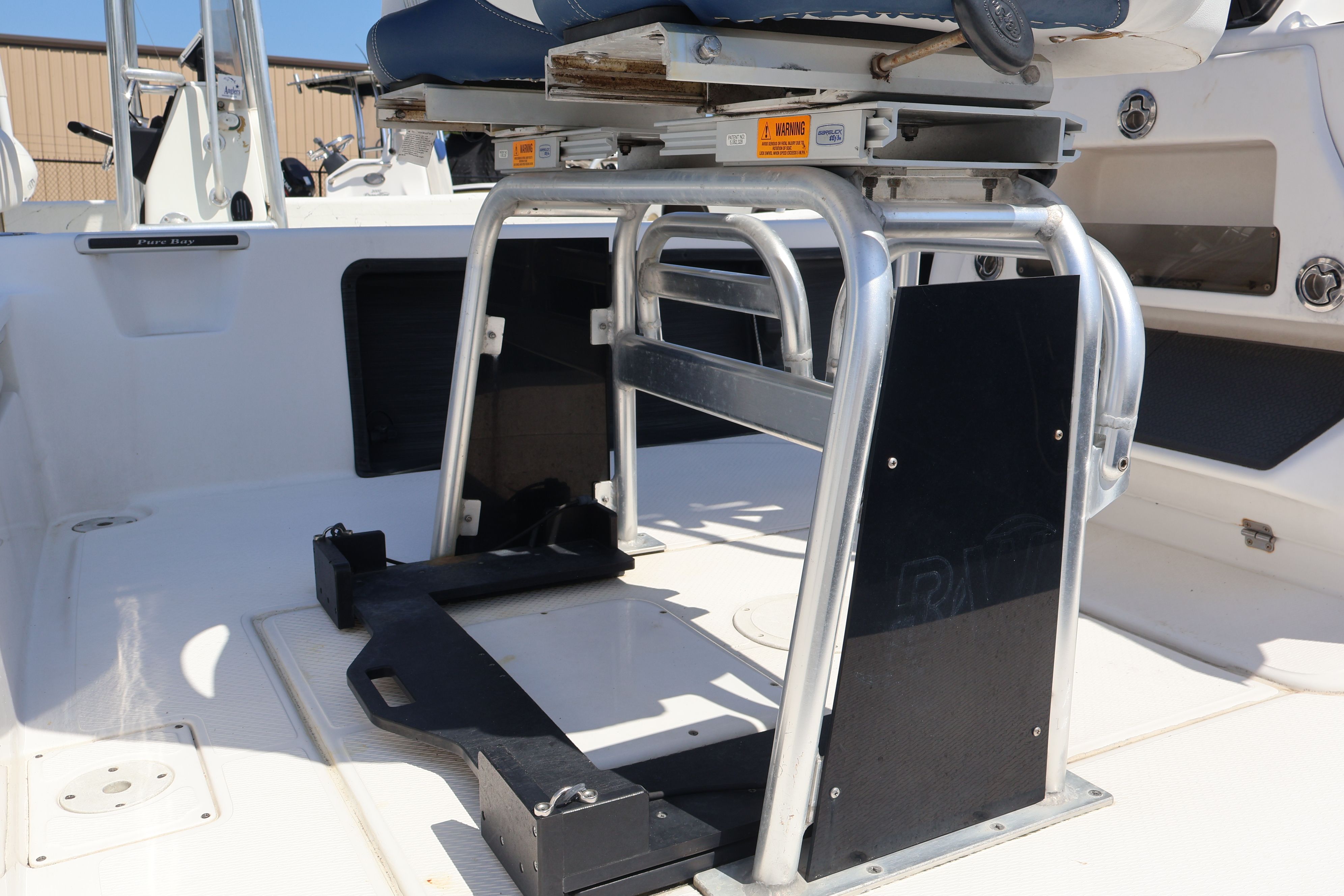 2019 Blue Wave 2300 Pure Bay - 8