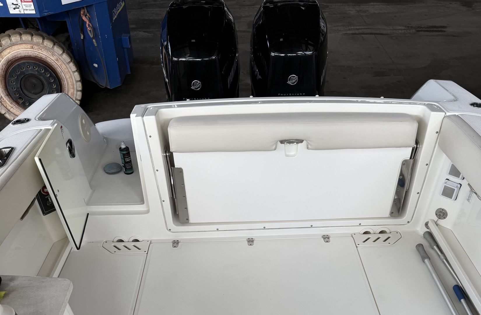 2016 Boston Whaler 270 Vantage - 4
