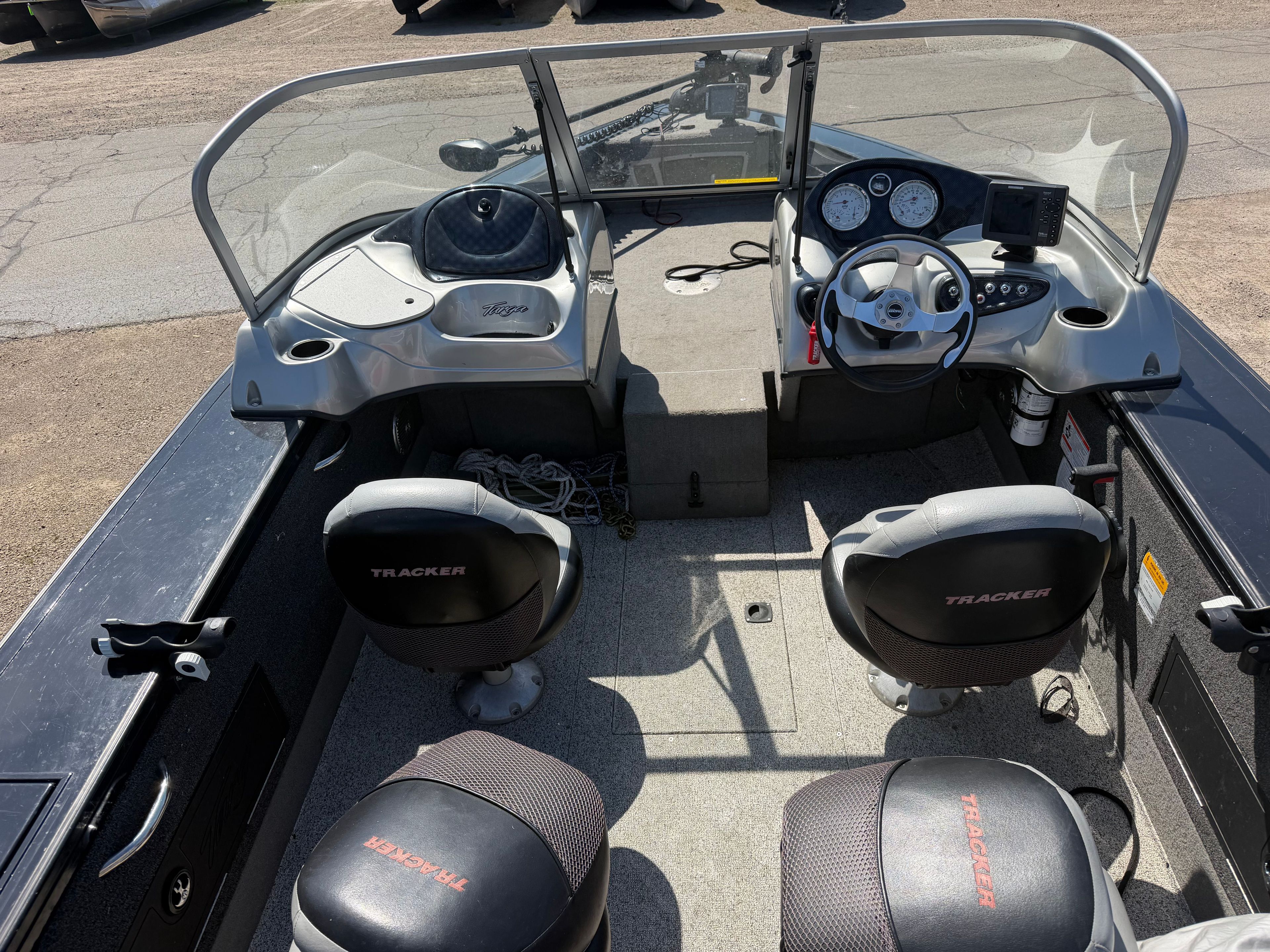 2011 Tracker TARGA V18WT - 39