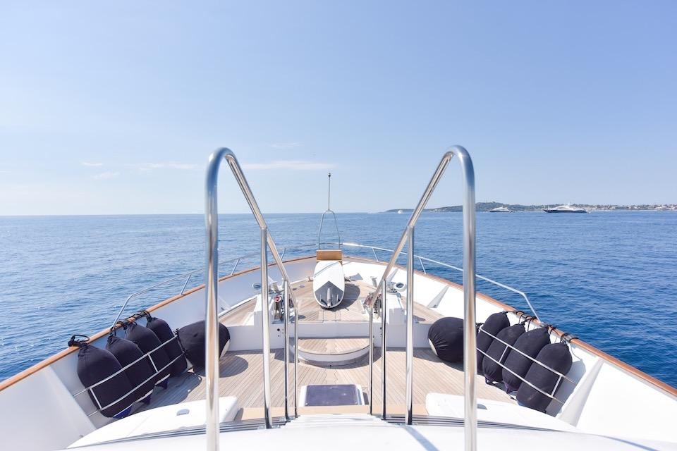 Bow view of 1984 W.A. Souter & Sons 34 yacht on open sea.