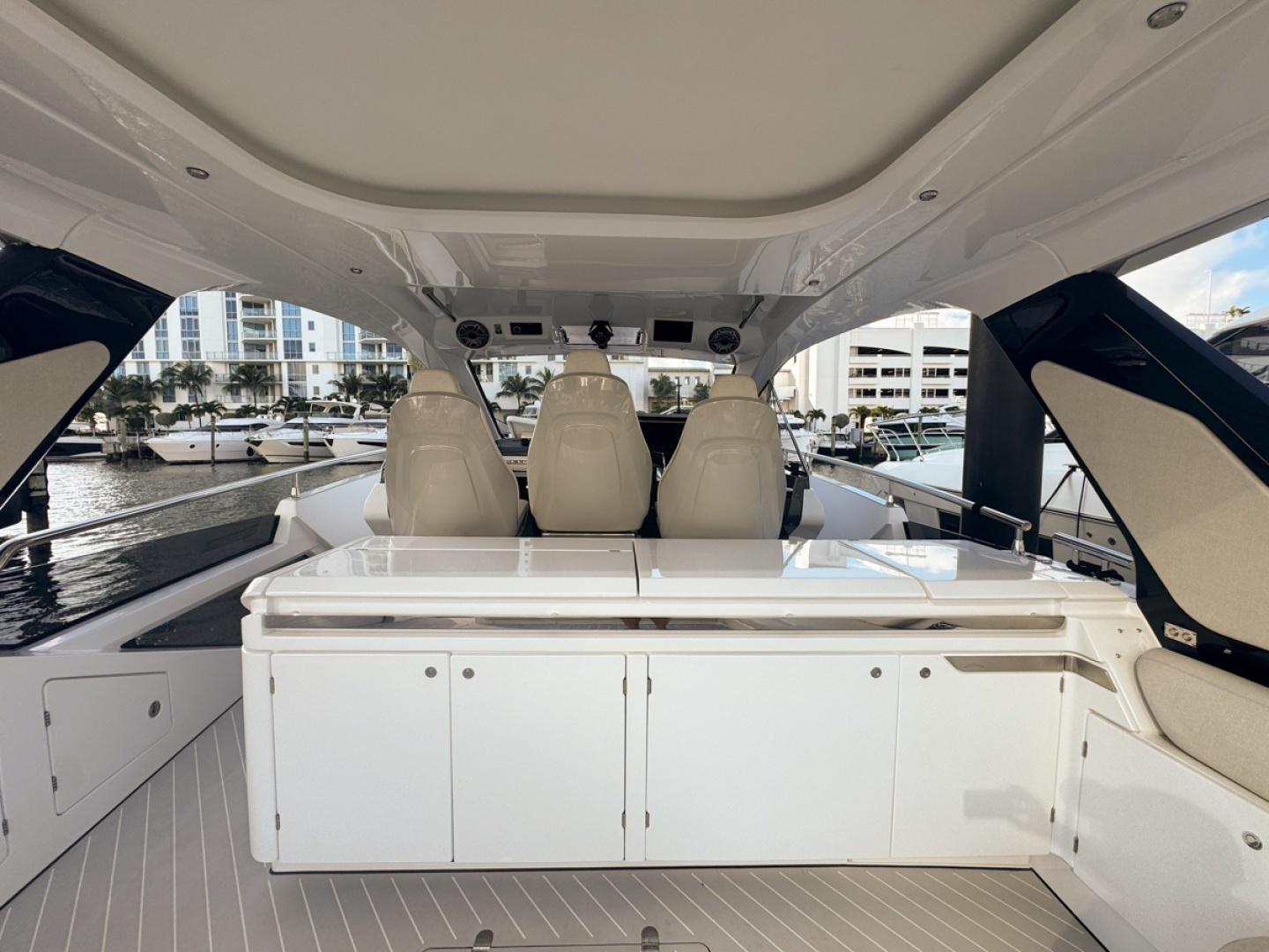 2023 Azimut Verve 47 - Image 40