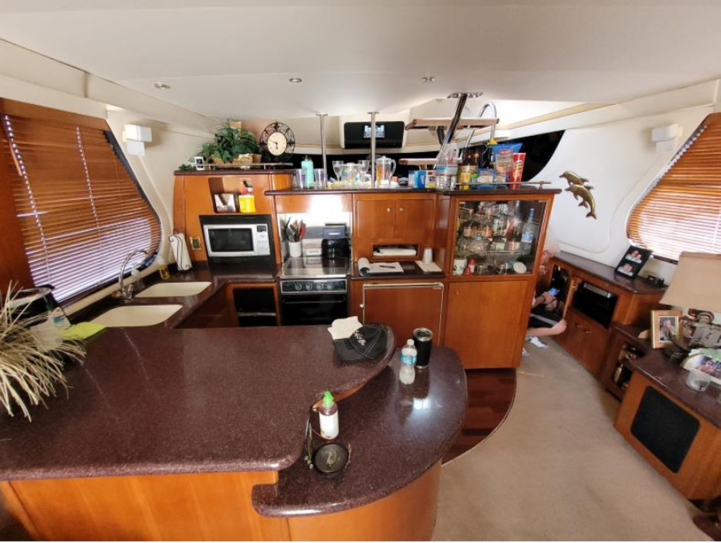 2001 Carver 570 Voyager Pilothouse - Image 22