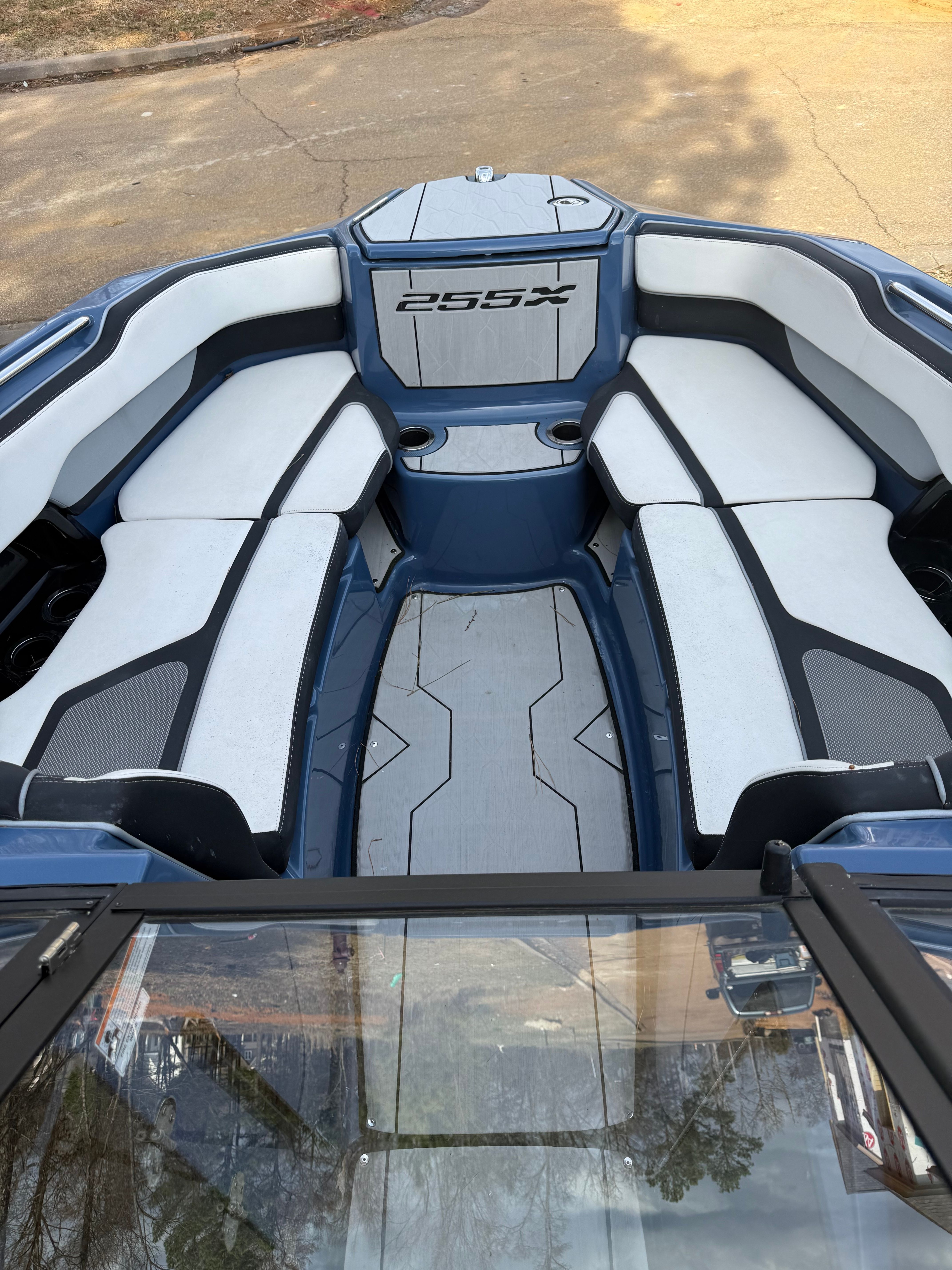 2023 Yamaha Boats 255XD - 3