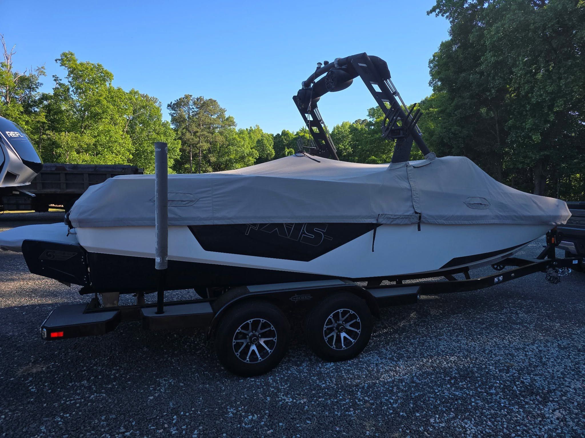 2019 Axis T22 - 9