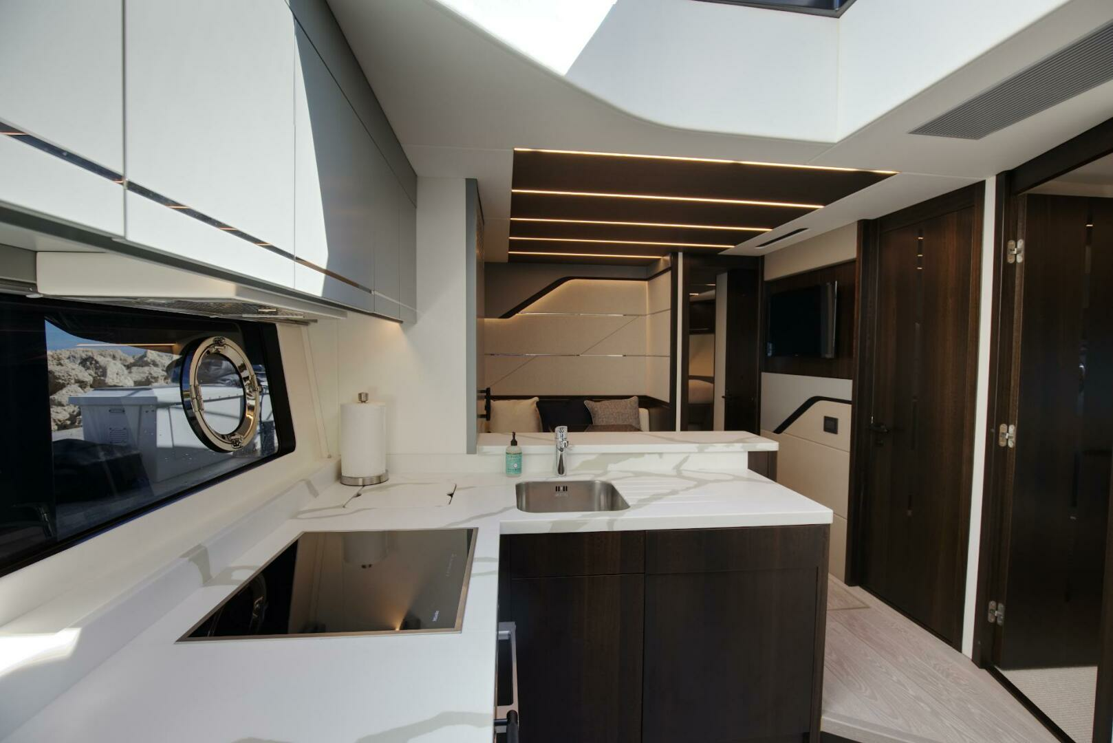 2023 Sunseeker Sport Yacht - Image 26