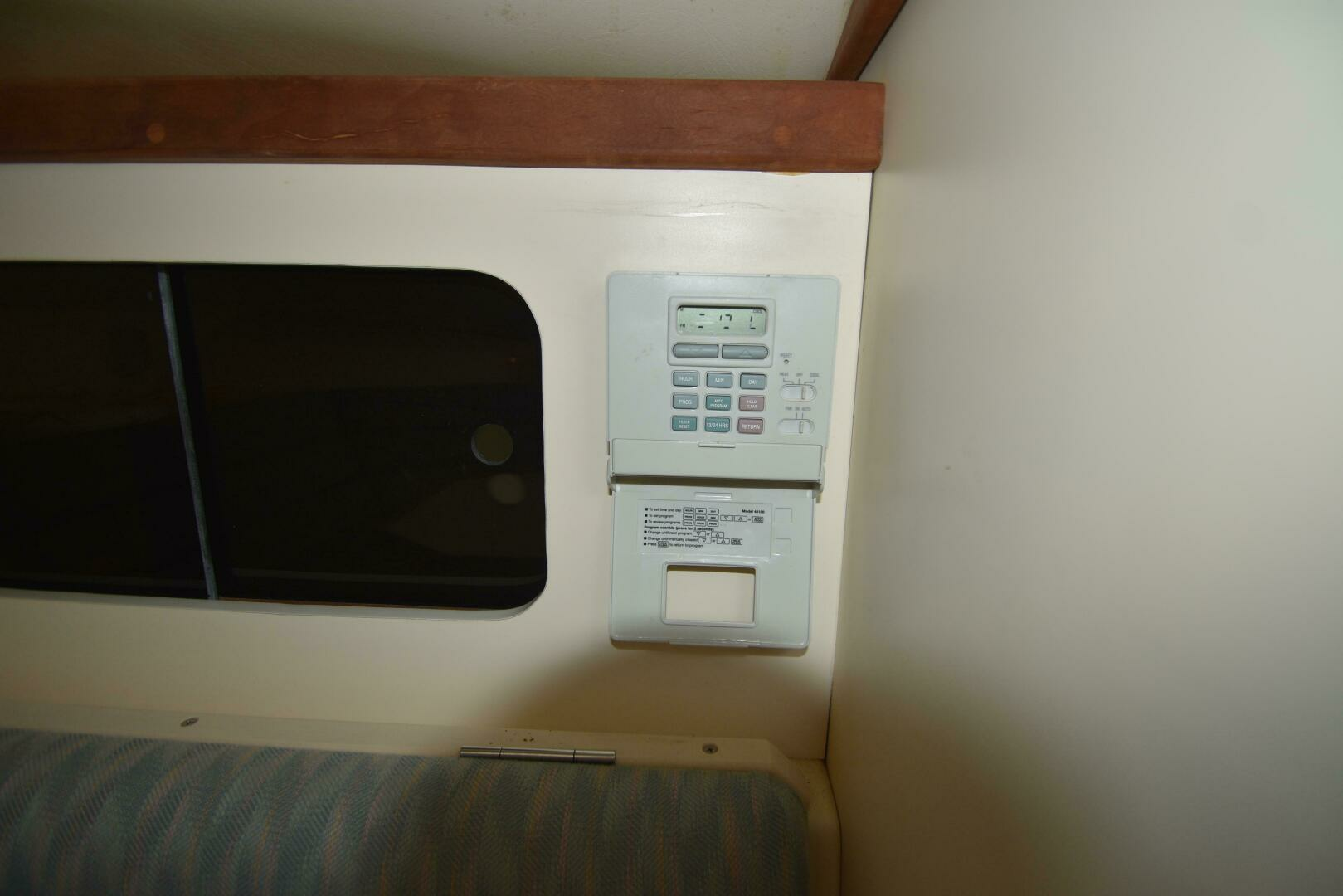 1998 Albin 28 TE Pilothouse - Image 27