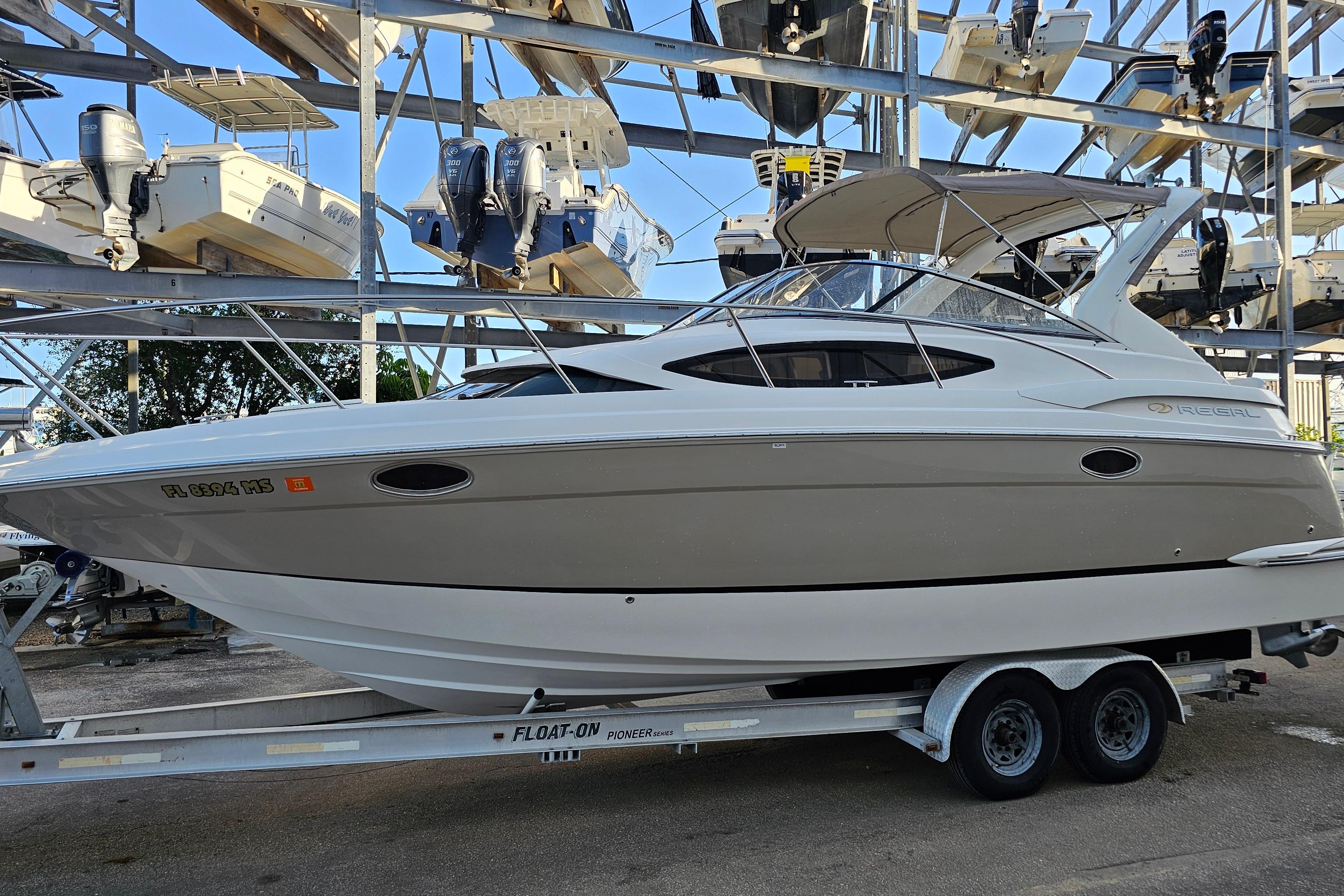 2005 Regal 3060 Window Express