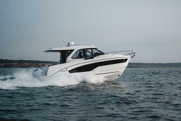 2027 Beneteau Antares 9