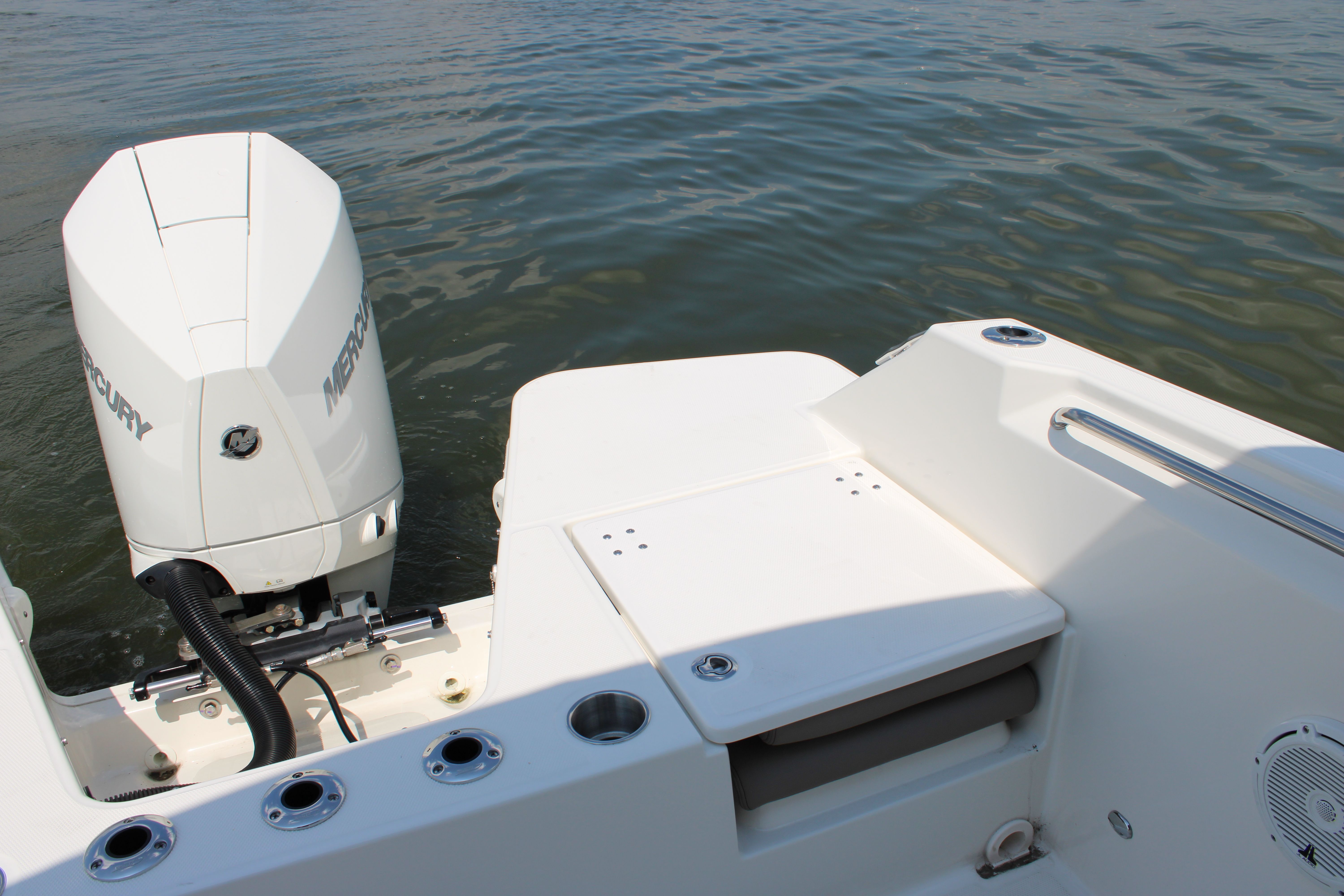 2026 Boston Whaler 210 Vantage - 17