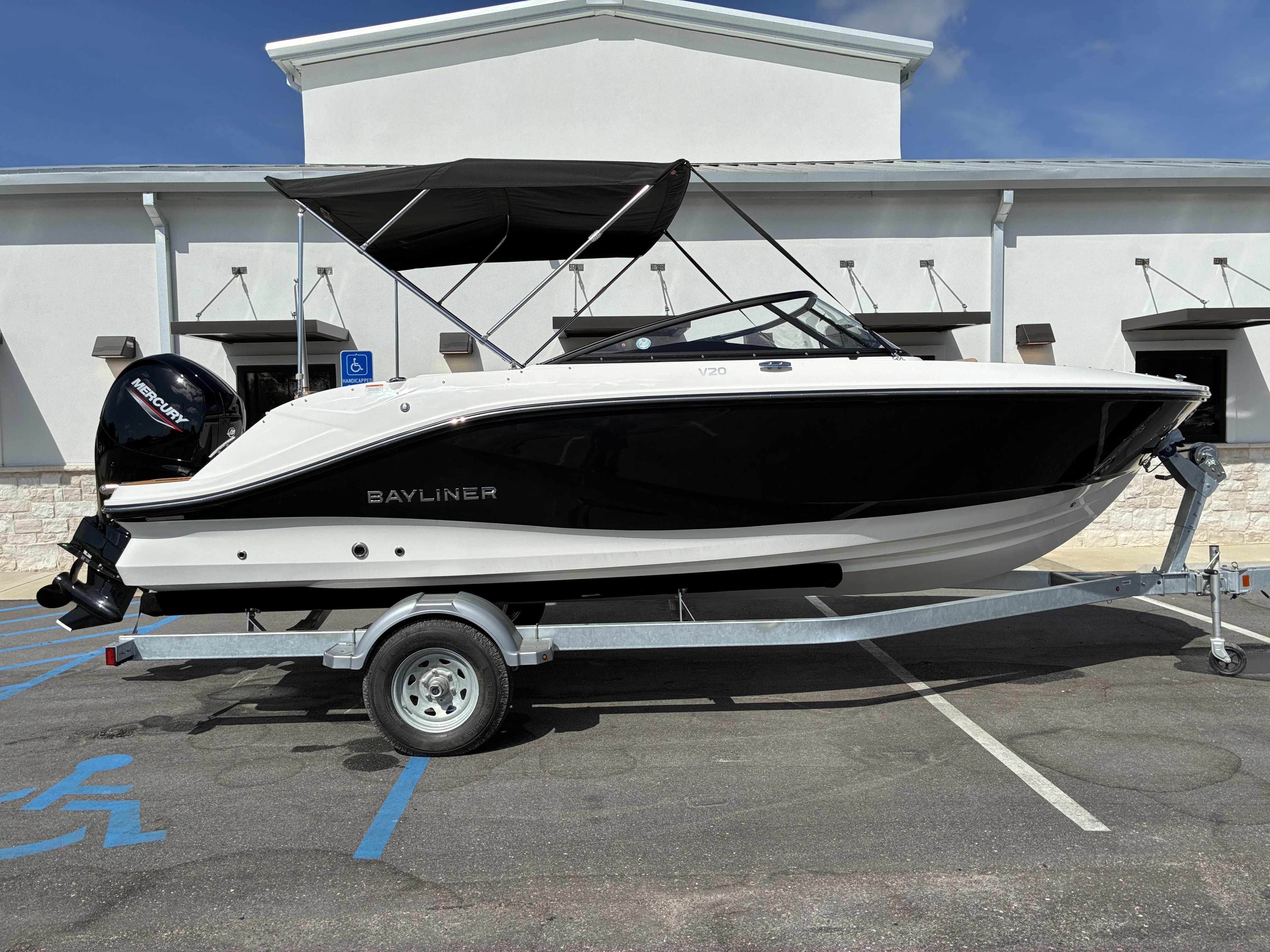 2026 Bayliner V20