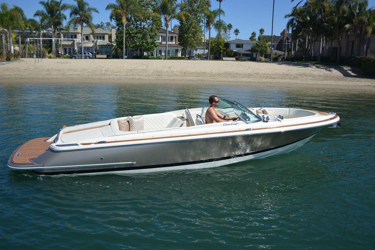 2014 Chris-Craft Launch 25