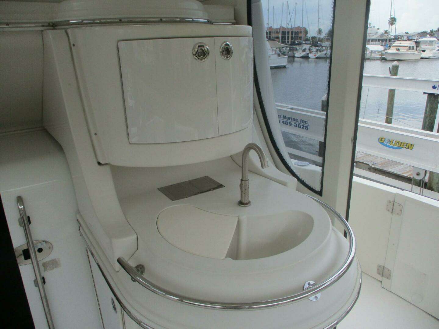 2006 Carver — - Image 26