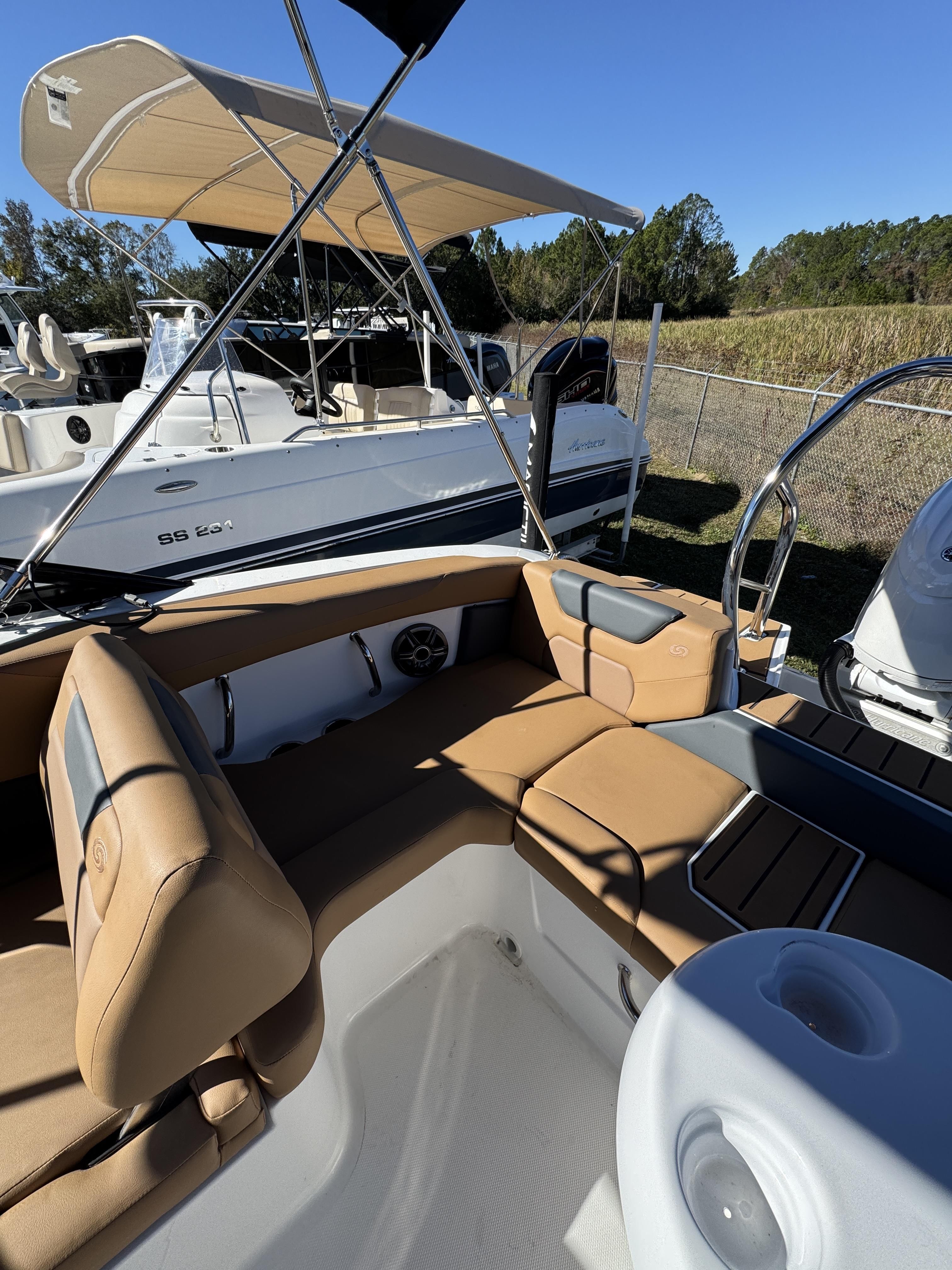 2026 Hurricane SunDeck OB SD 2050 OB - 19