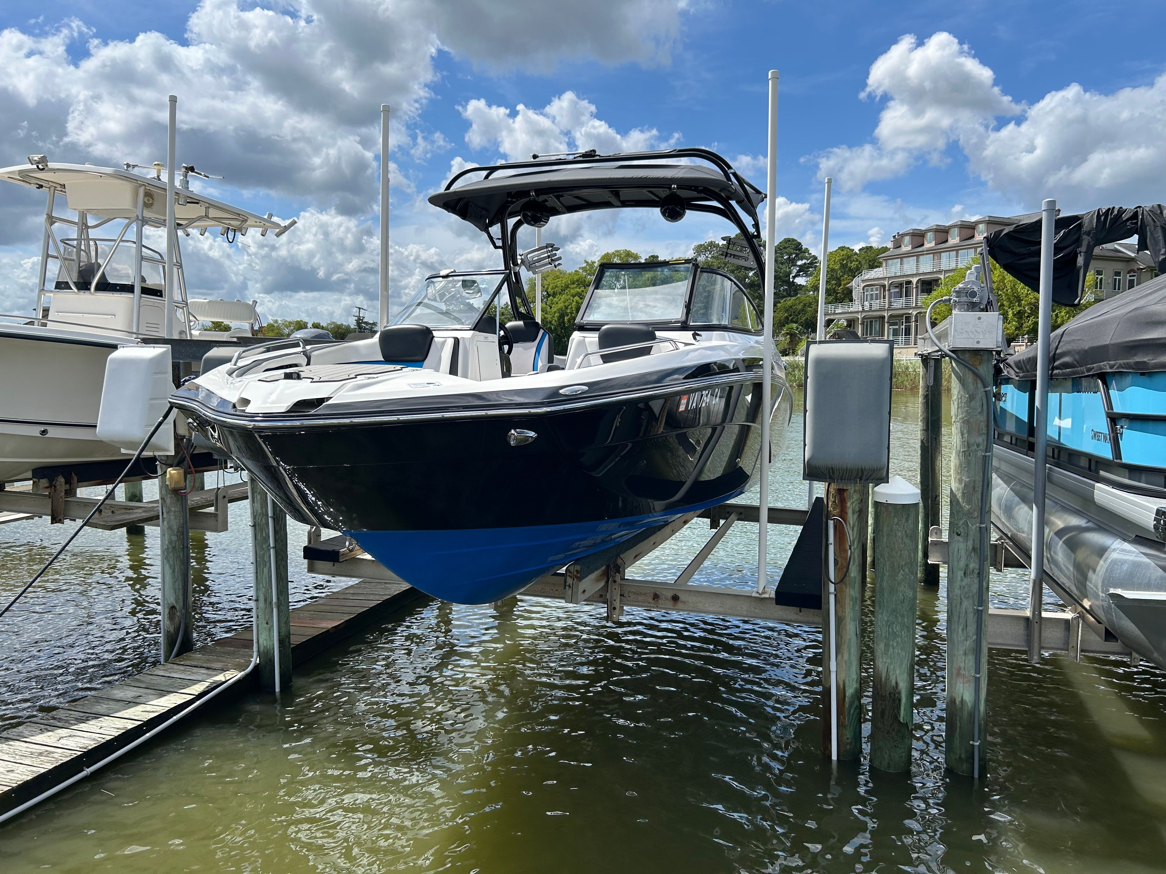 2016 Yamaha Boats 242X E-Series - 4