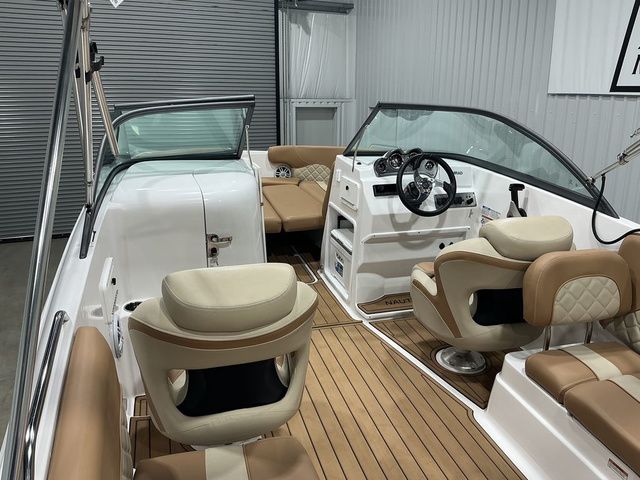 2026 NauticStar 223DC Deck - 17