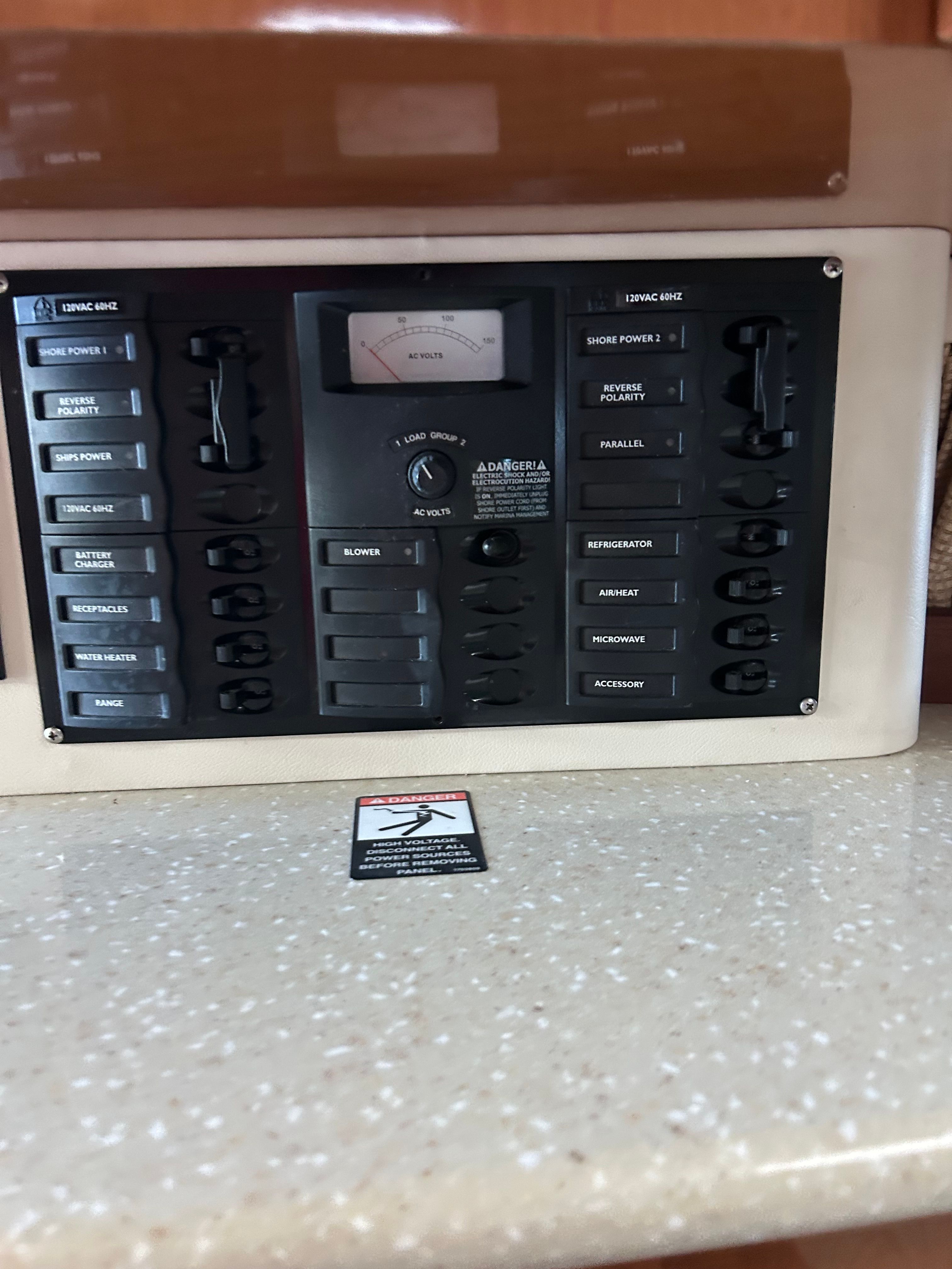 2006 Maxum 3300 SE - 59