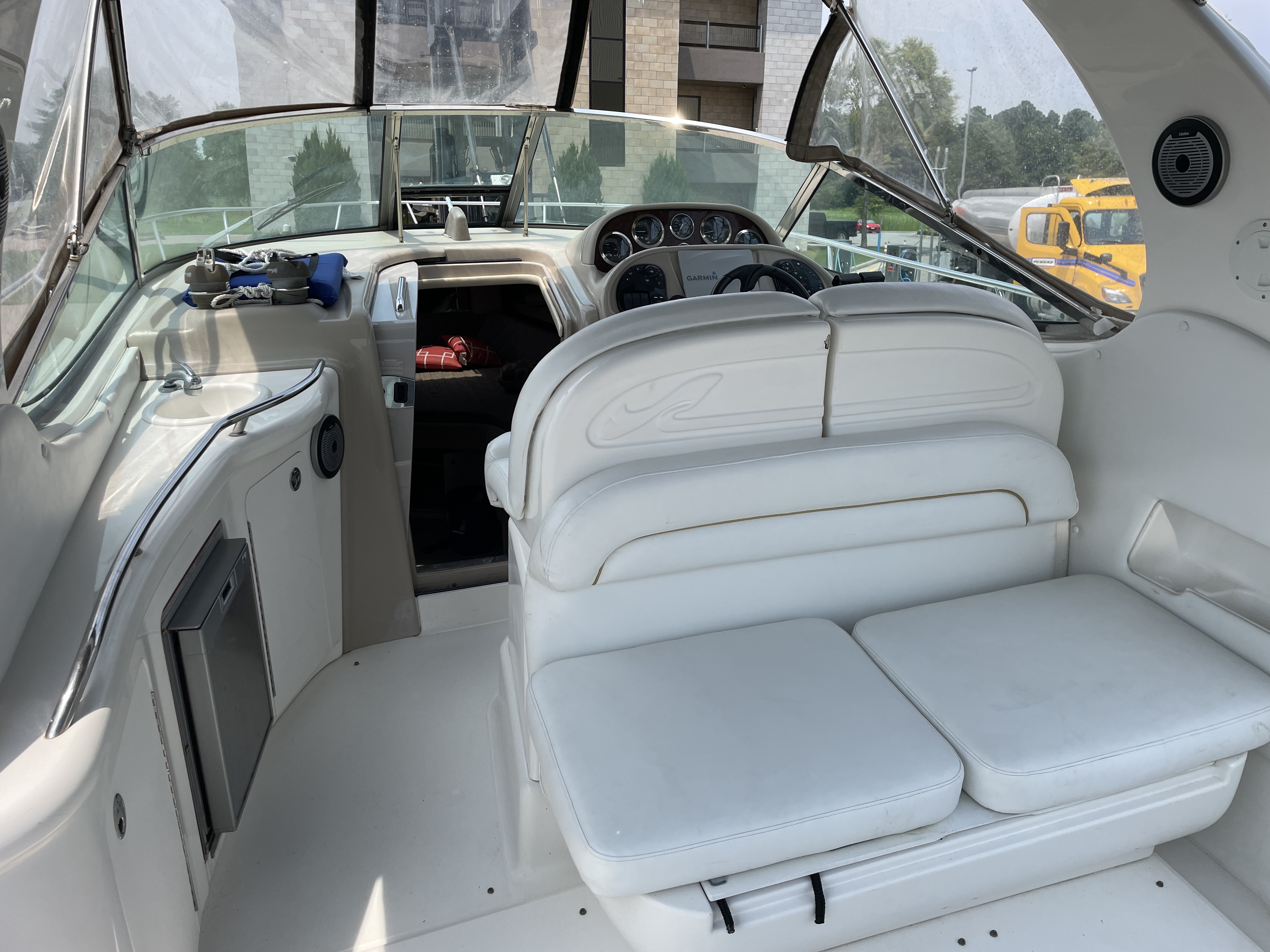 2002 Sea Ray 300 Sundancer - 9