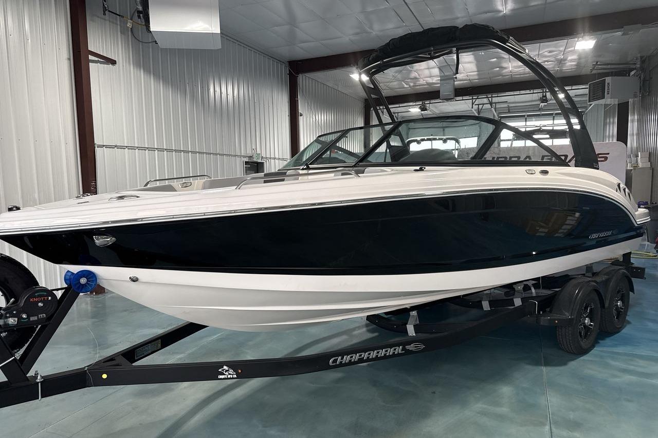 2026 Chaparral 23 SSi