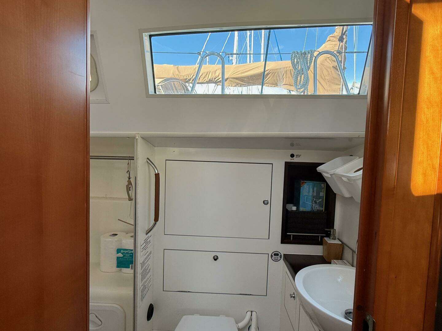 2011 Allures 45 - Image 50