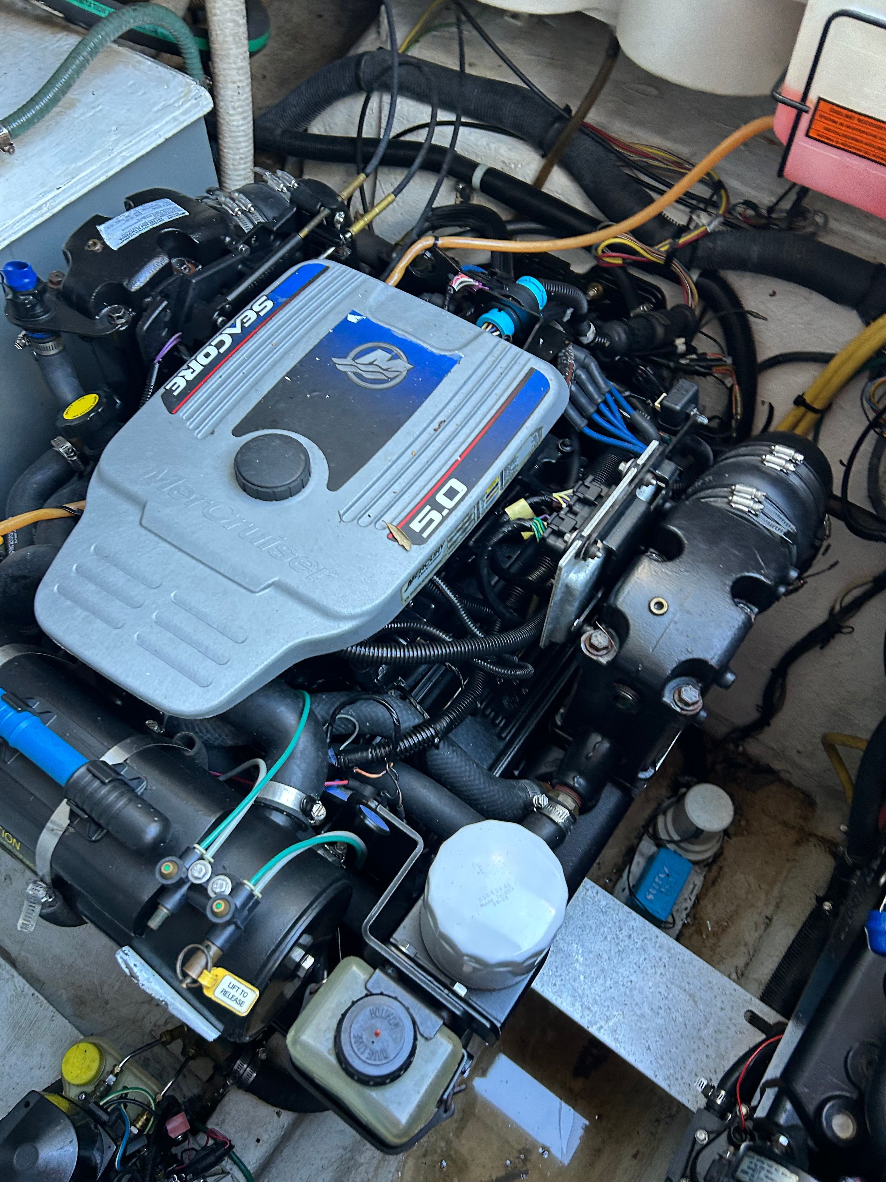 2006 Maxum 3300 SE - 83