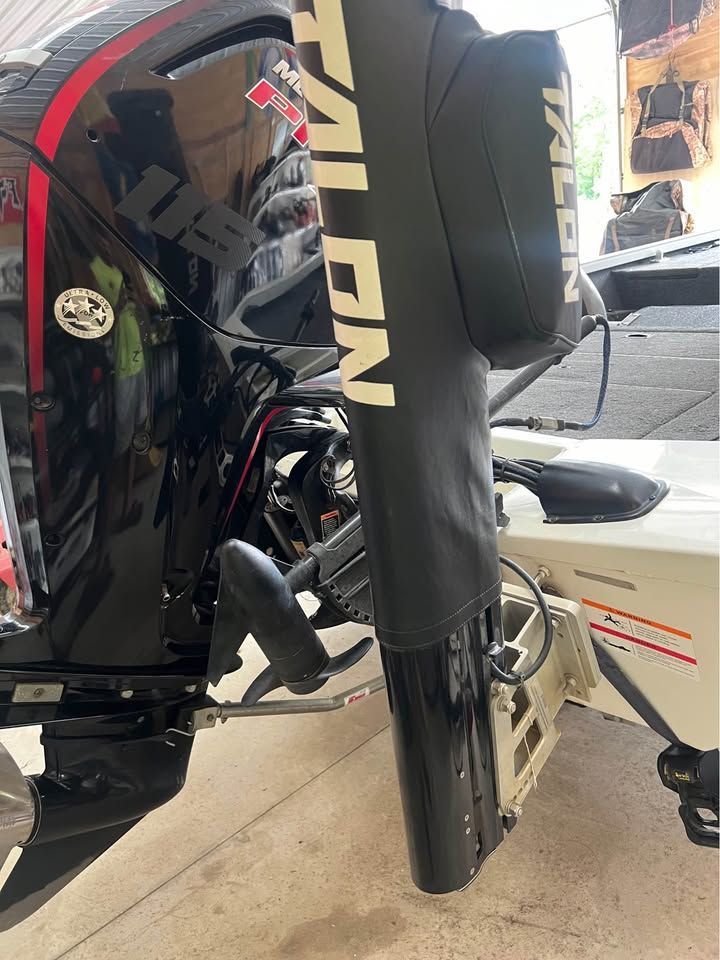 2017 Crestliner VT 18 DX - 2