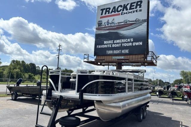 2026 Sun Tracker Fishin' Barge 22 DLX