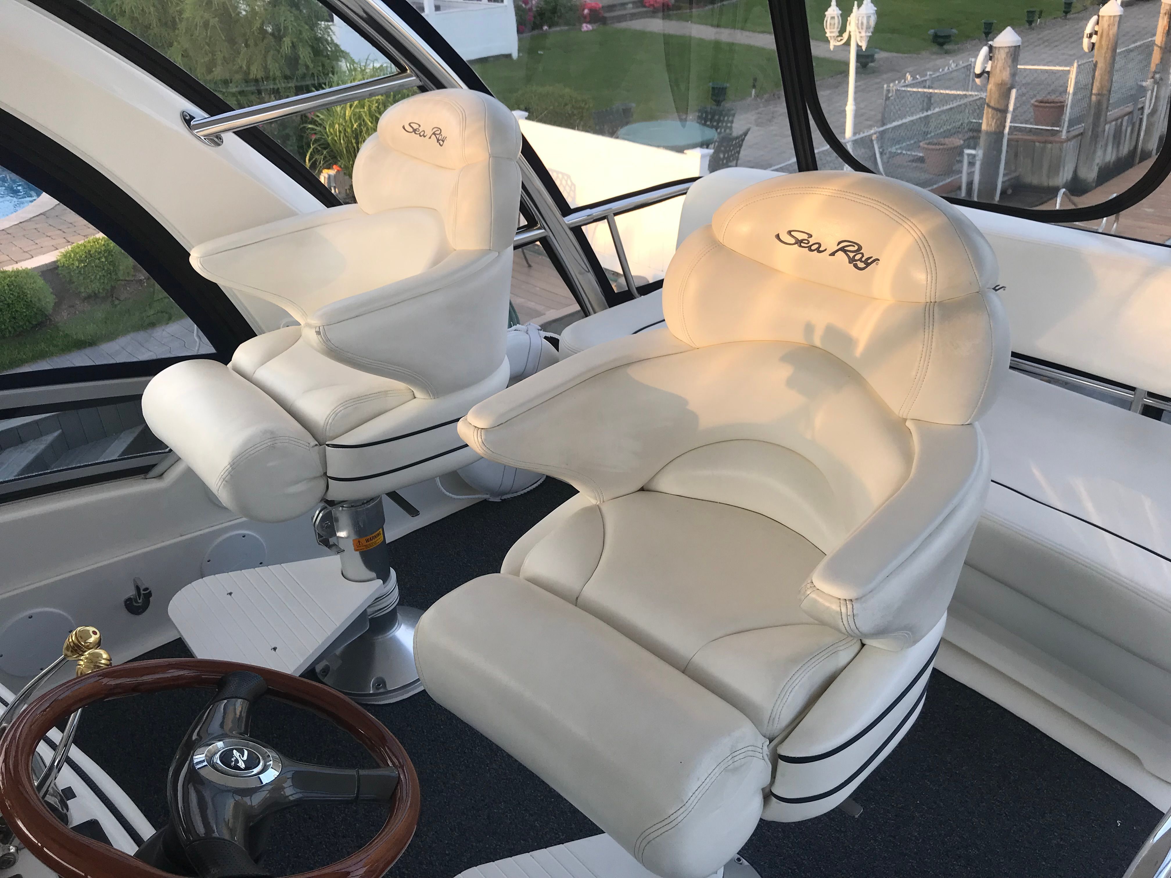 2005 Sea Ray 500 Sedan Bridge - 9