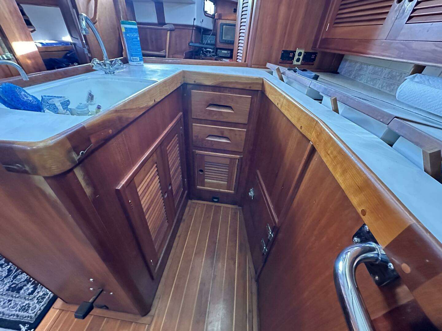 1999 Tartan 4600 - Image 44