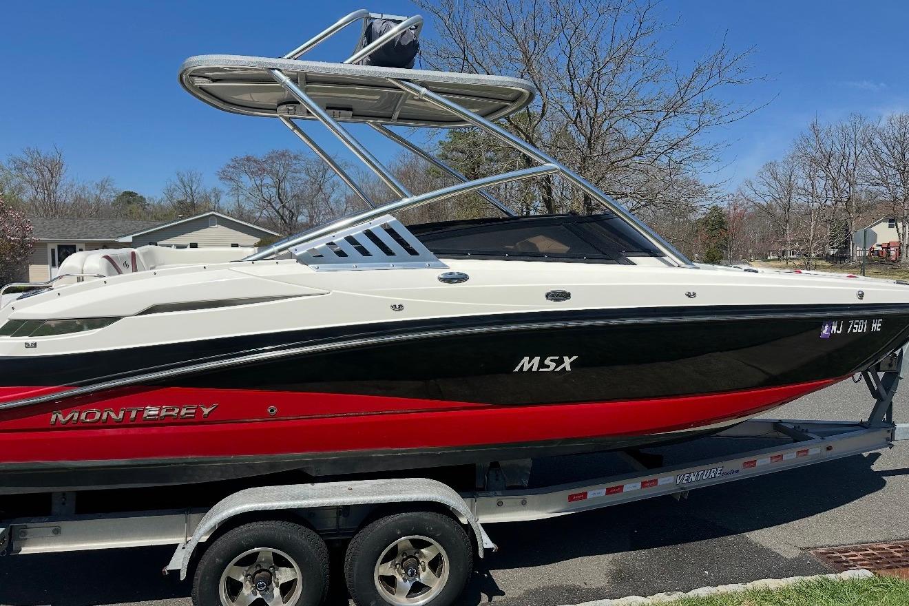 2012 Monterey M5 MSX Sport Boat