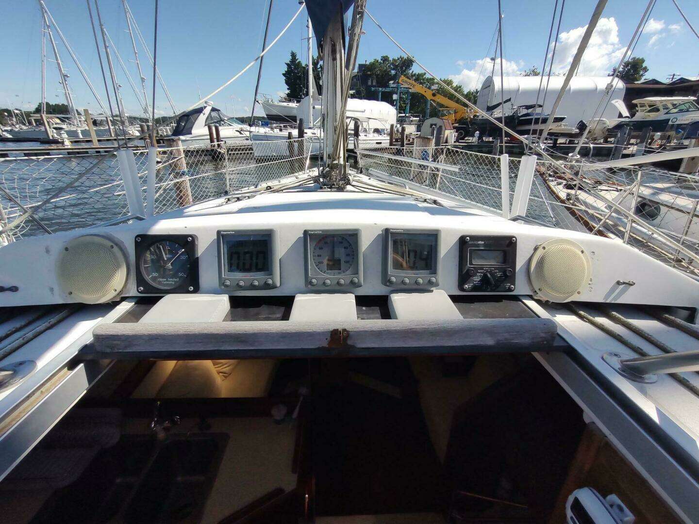 1987 Hunter 37 Legend - Image 18