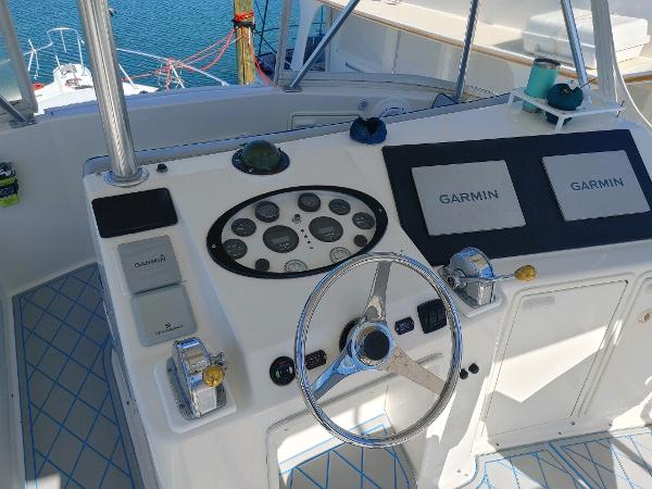 2002 Ocean Yachts Super Sport - 21
