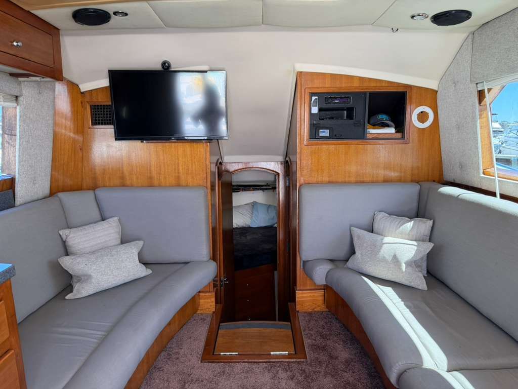 2000 Luhrs Tournament 340 Convertible - 44